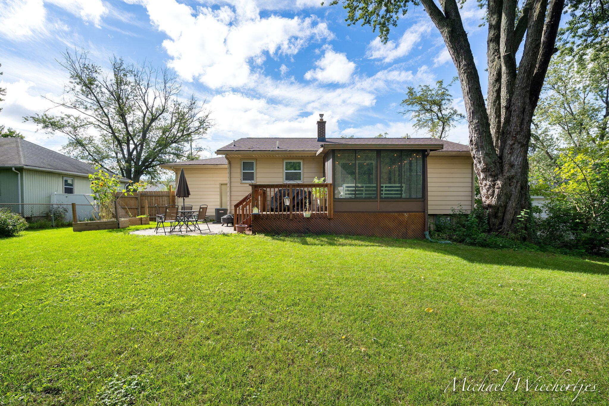2665 Burton Street SE Grand Rapids MI 49546