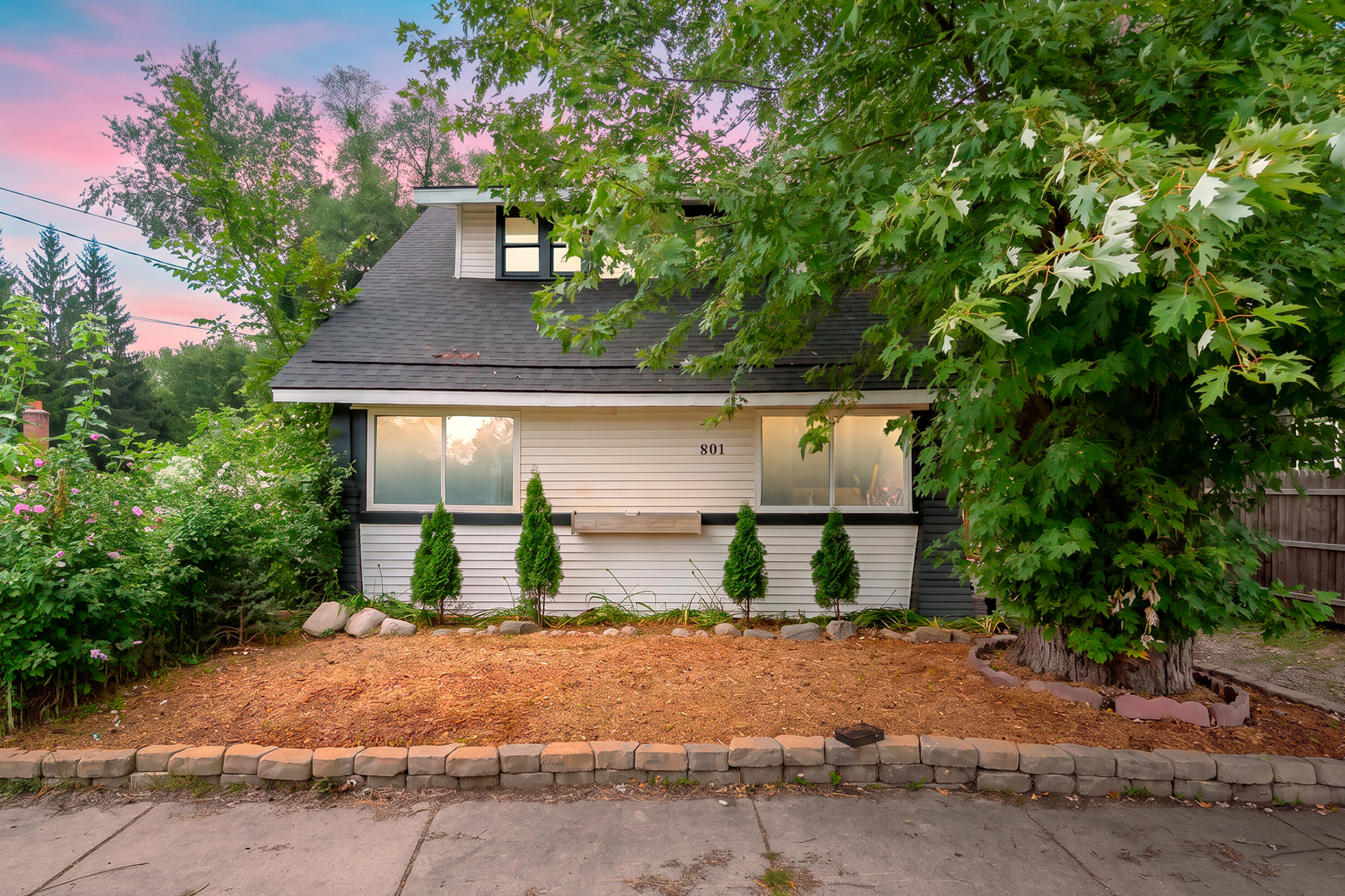 801 Wallace Avenue Kalamazoo MI 49048