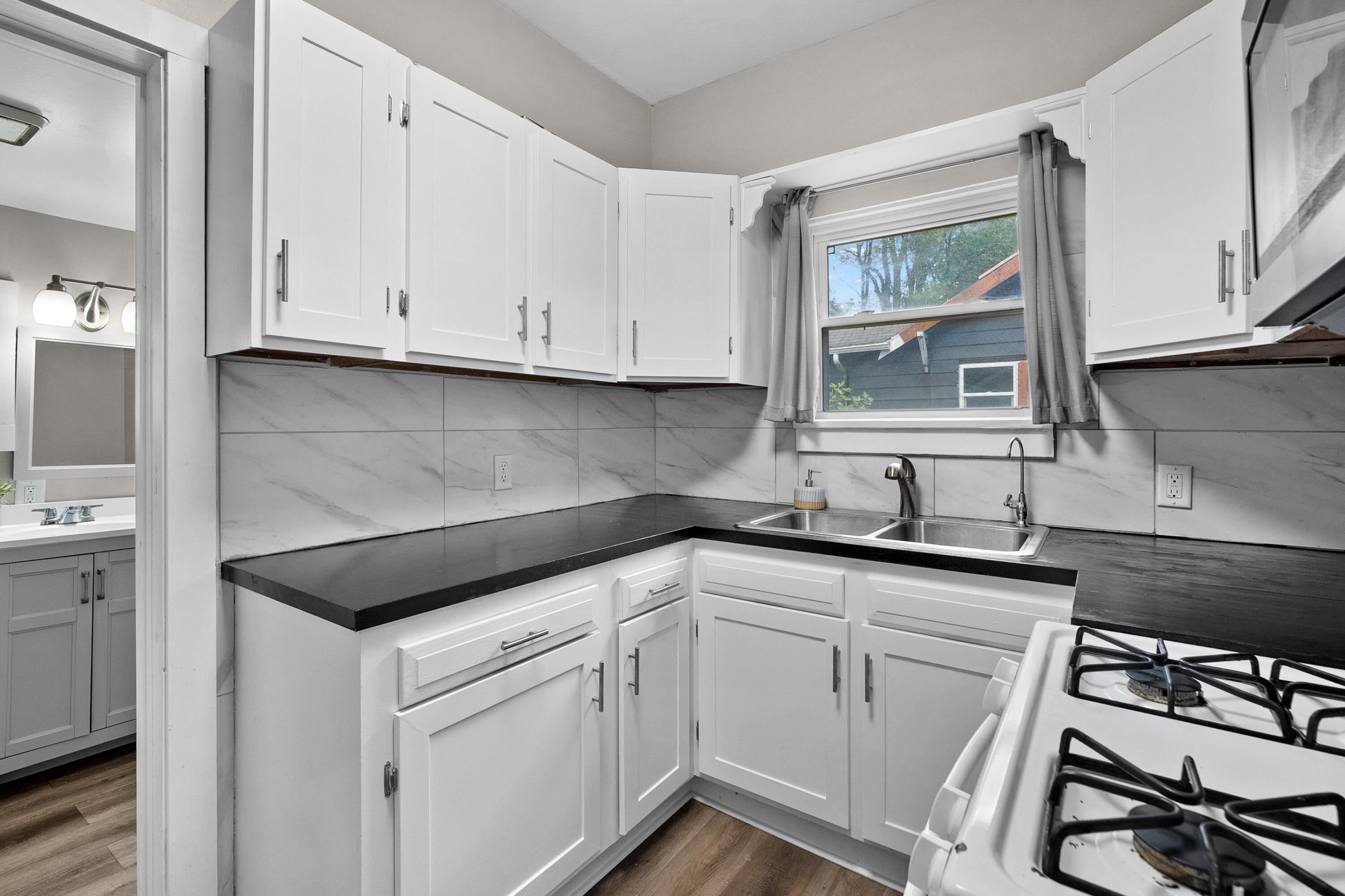 801 Wallace Avenue Kalamazoo MI 49048