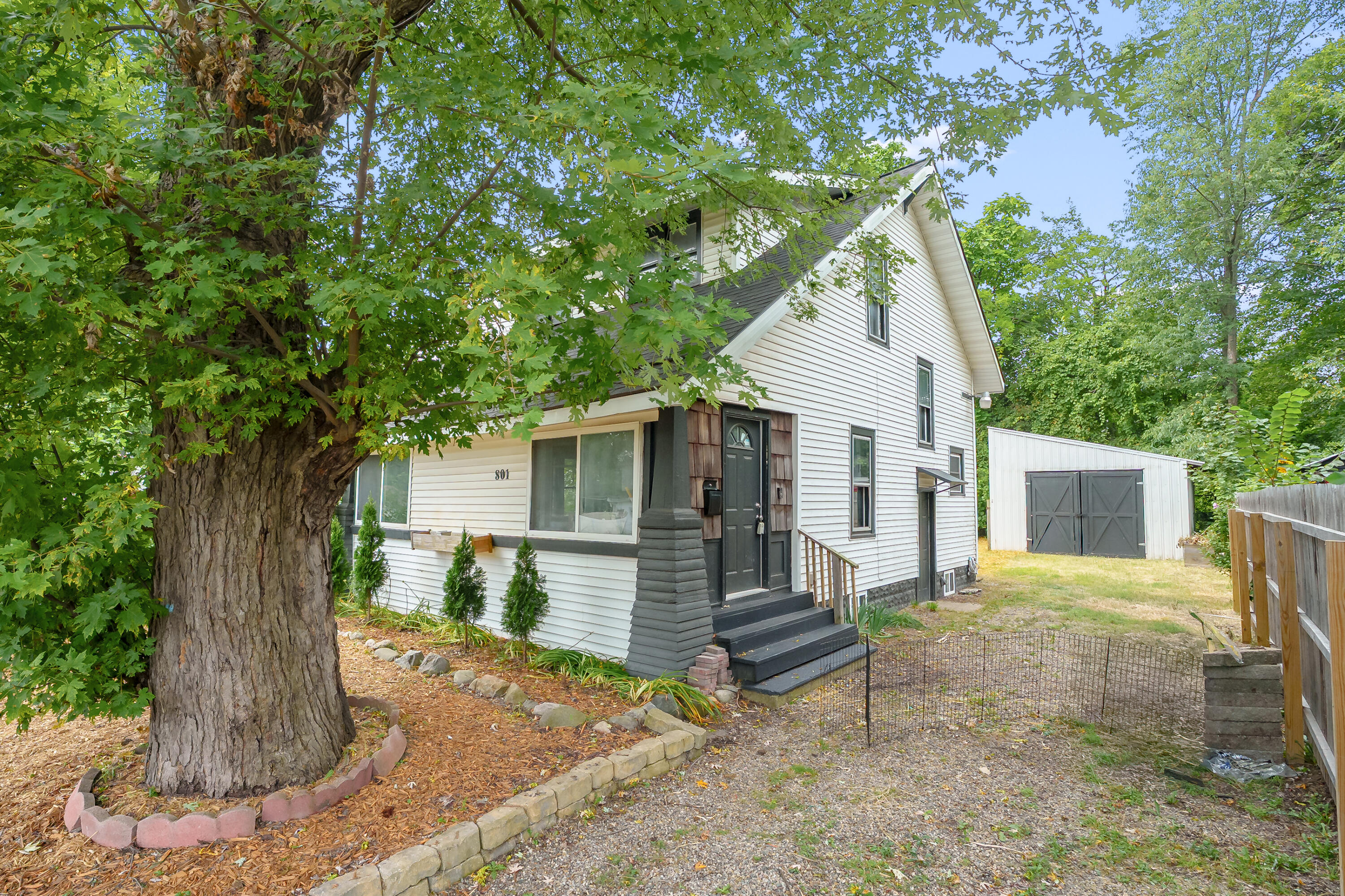 801 Wallace Avenue Kalamazoo MI 49048