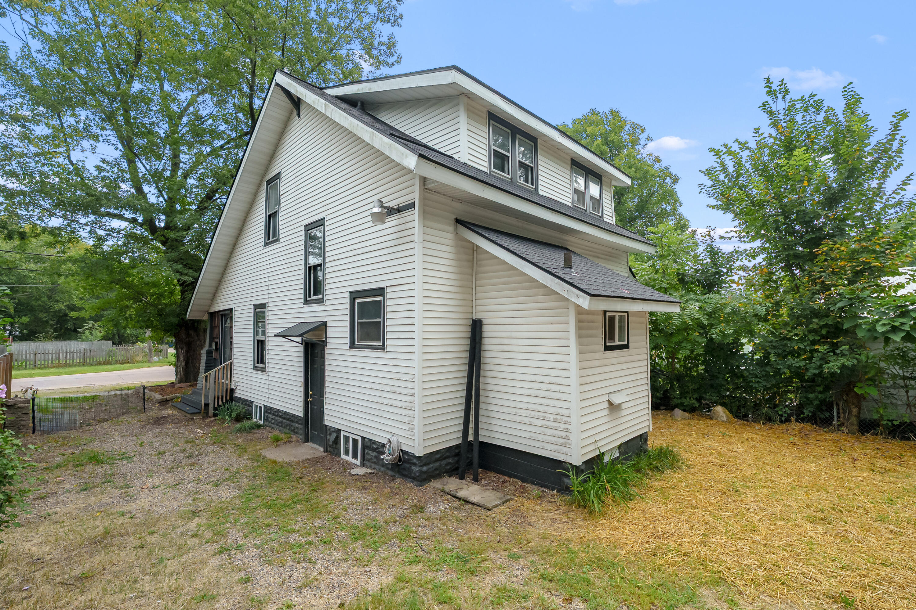 801 Wallace Avenue Kalamazoo MI 49048