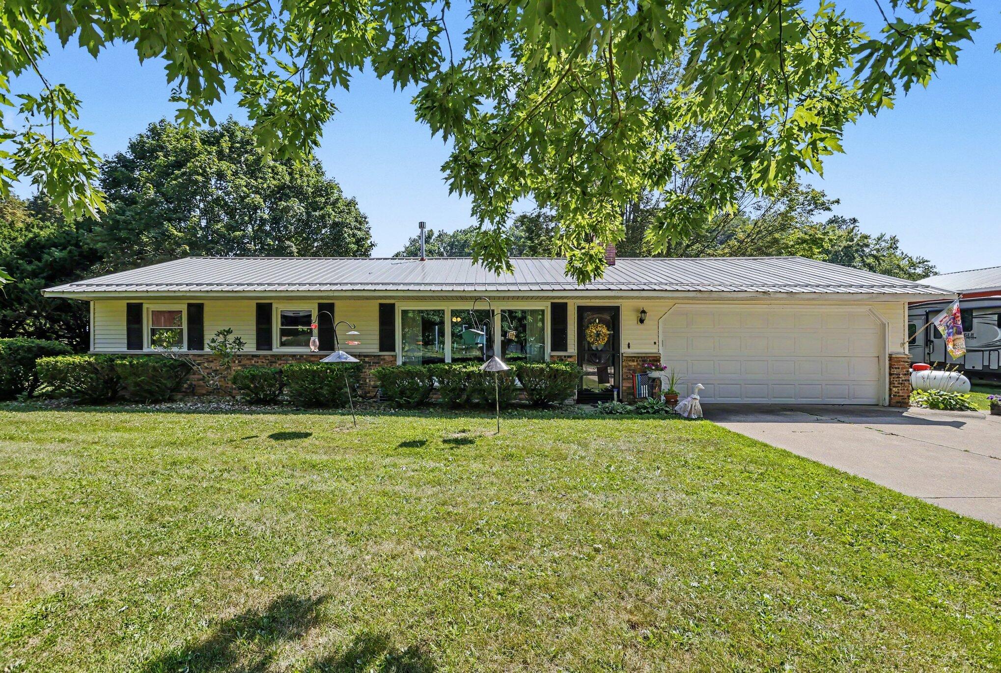 3124 Knight Drive Buchanan MI 49107