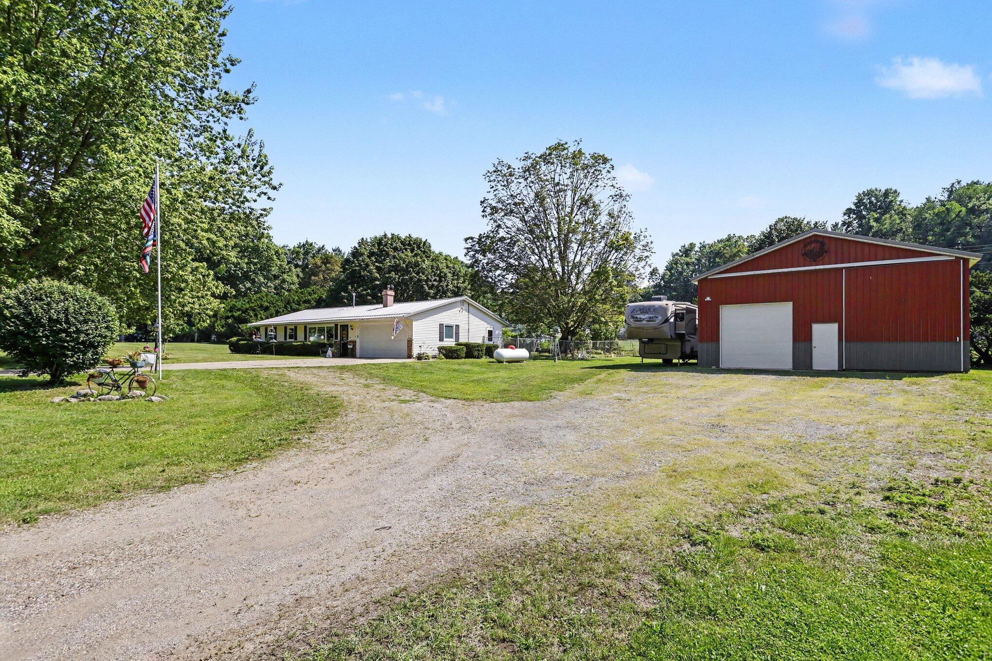 3124 Knight Drive Buchanan MI 49107