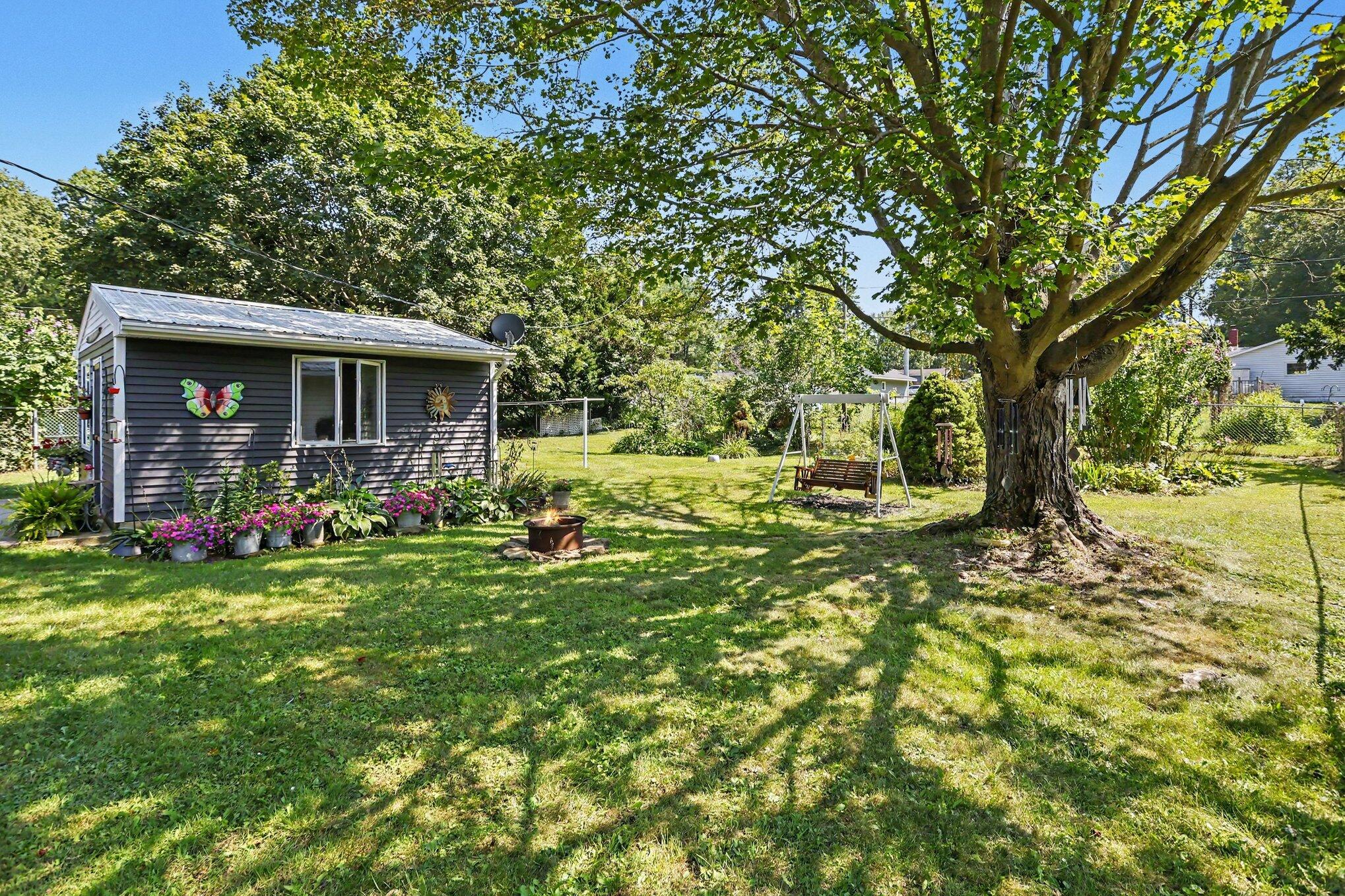 3124 Knight Drive Buchanan MI 49107
