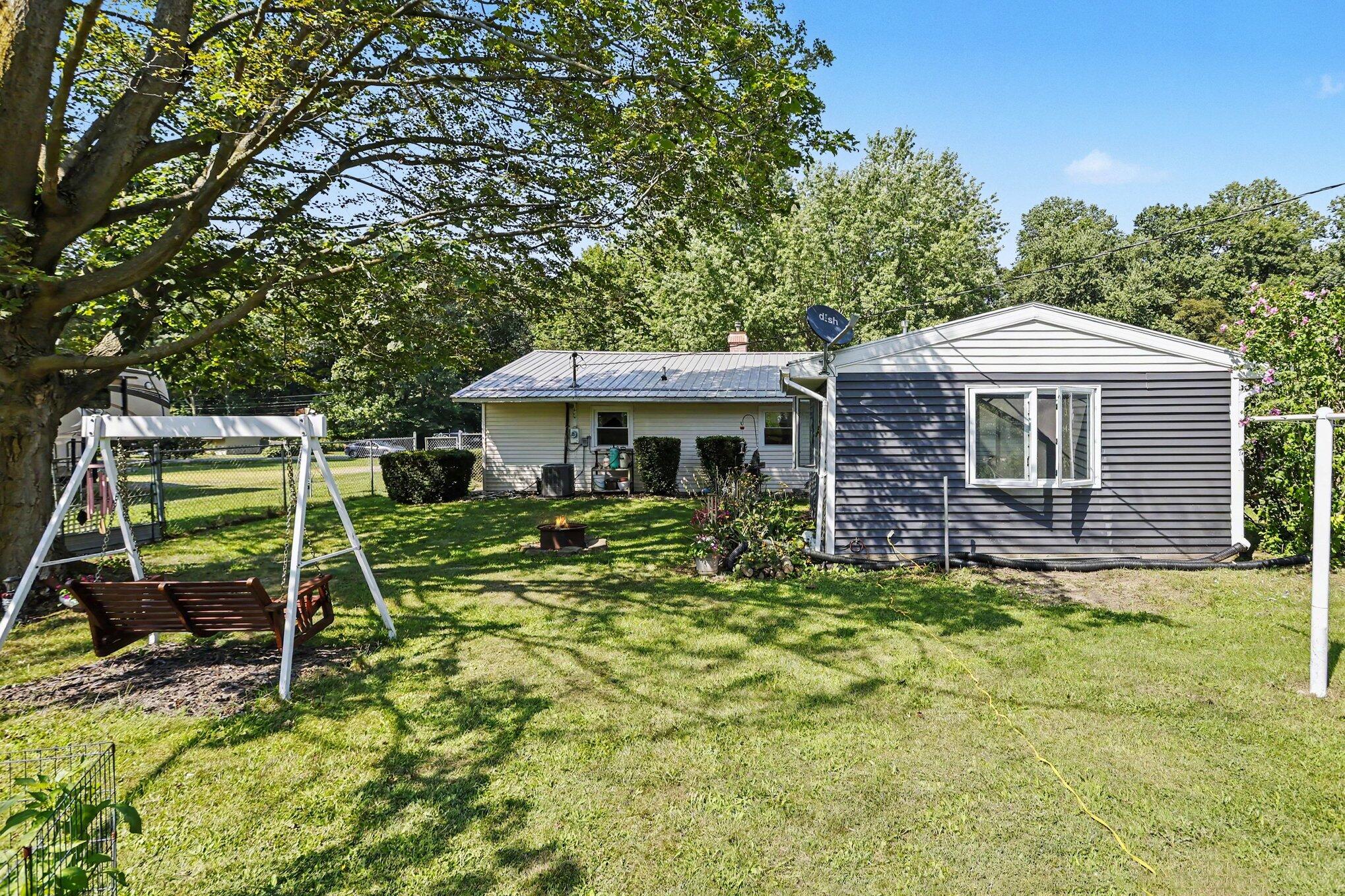 3124 Knight Drive Buchanan MI 49107