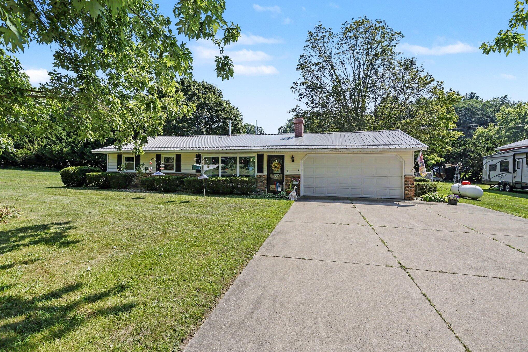 3124 Knight Drive Buchanan MI 49107