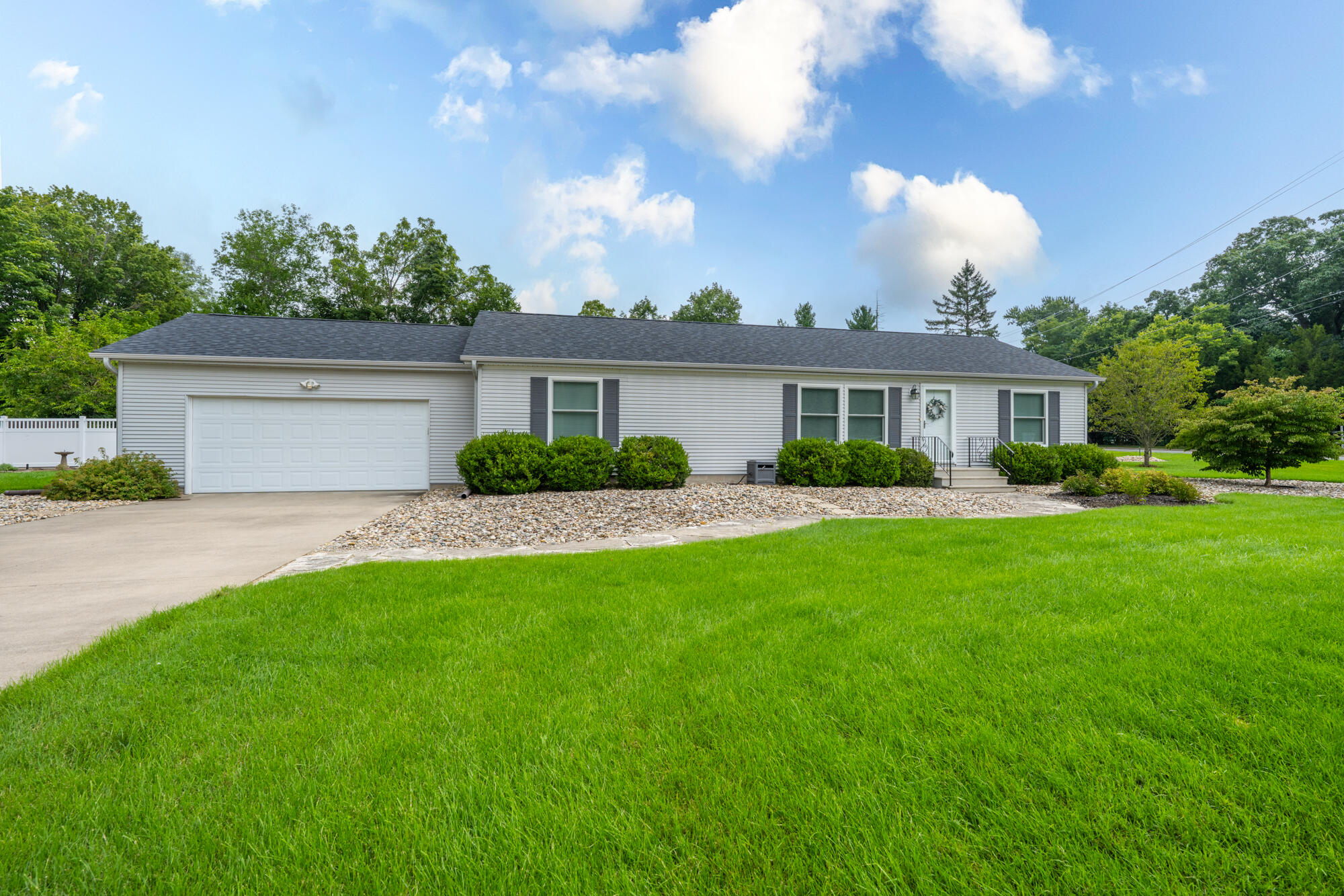 2199 Broadway Benton Harbor MI 49022