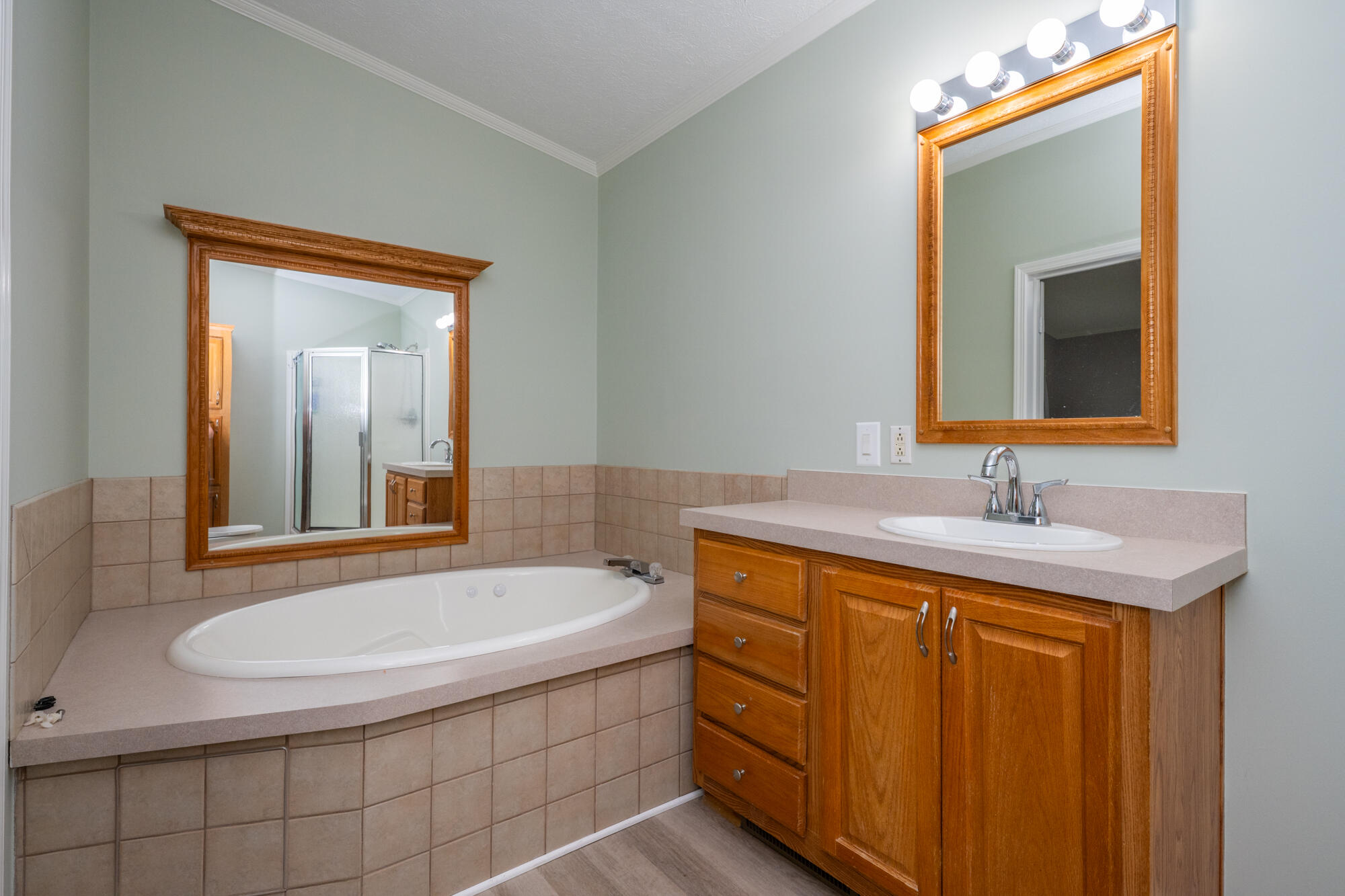 2199 Broadway Benton Harbor MI 49022