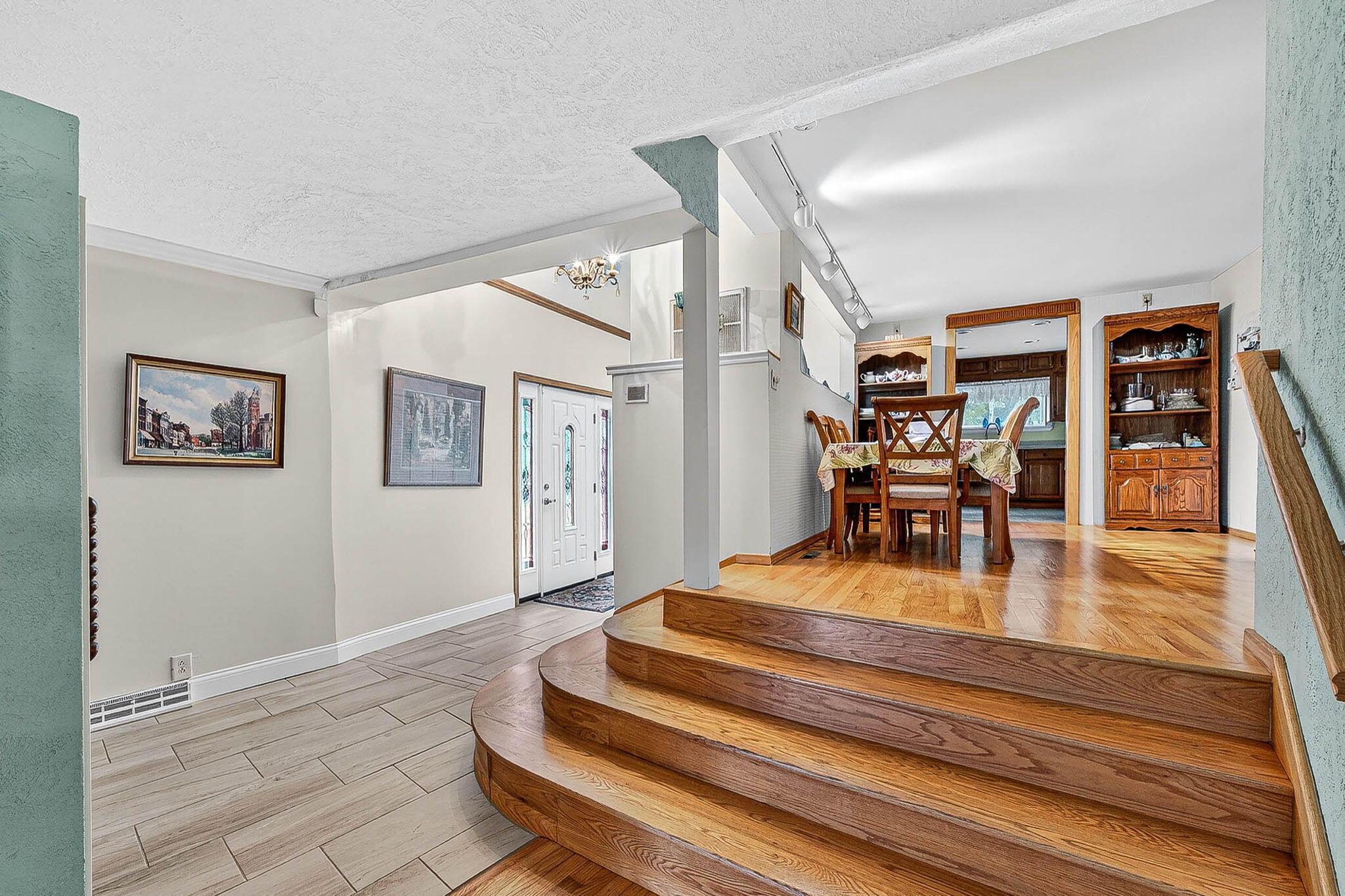 68800 S Shore Drive Edwardsburg MI 49112