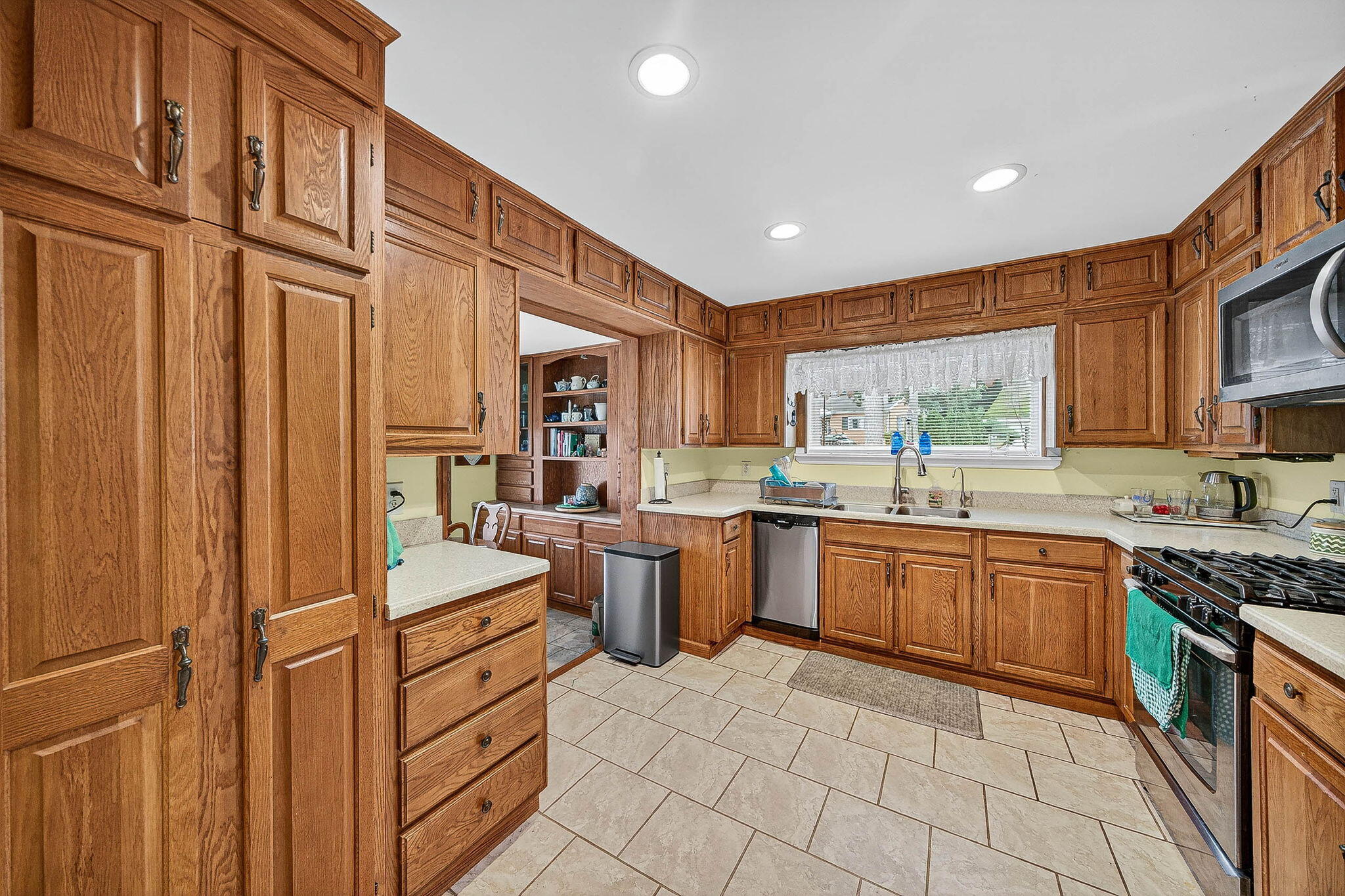 68800 S Shore Drive Edwardsburg MI 49112