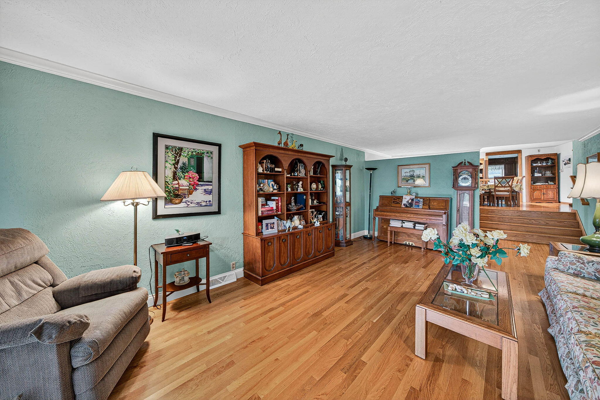 68800 S Shore Drive Edwardsburg MI 49112