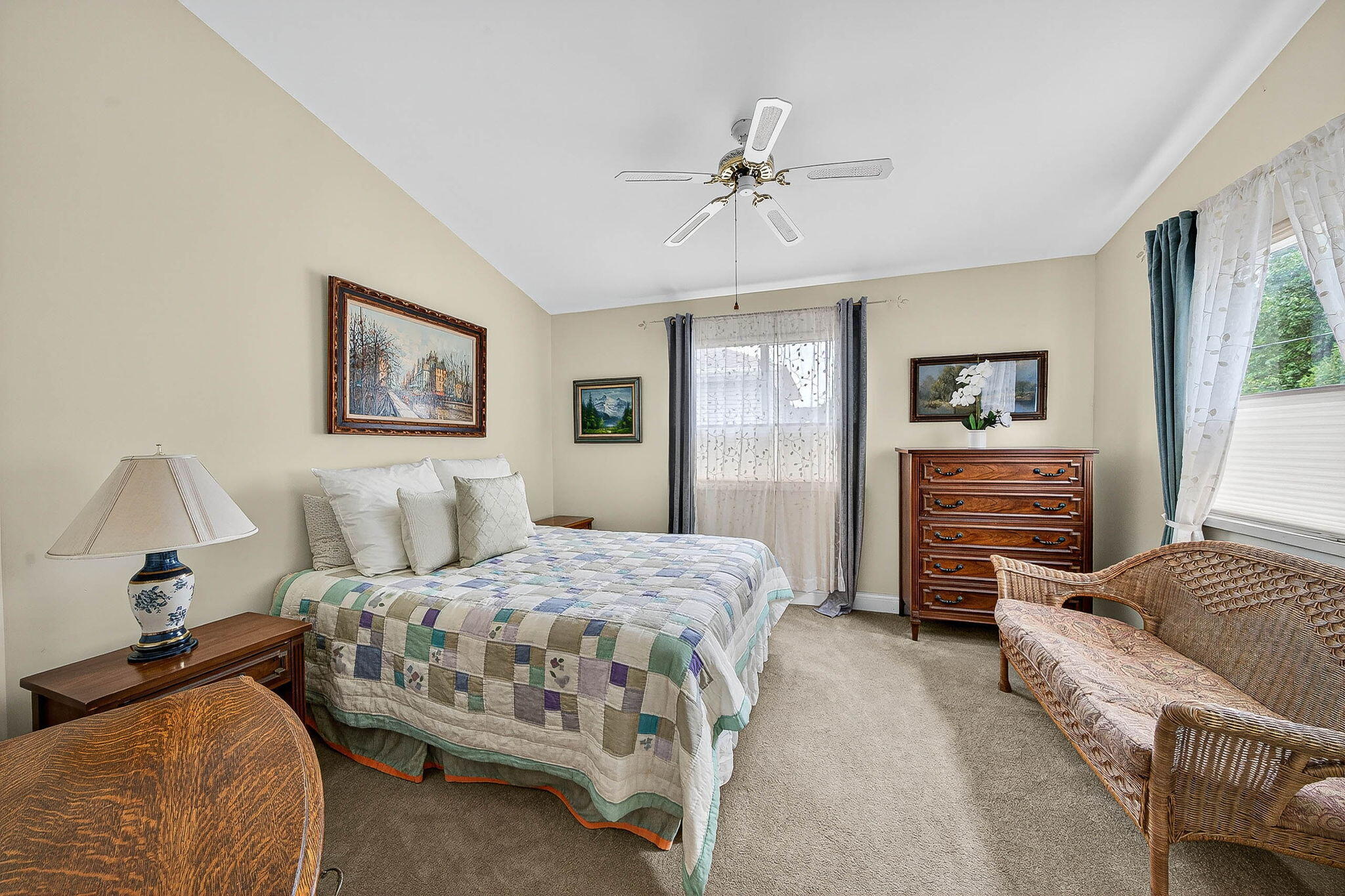 68800 S Shore Drive Edwardsburg MI 49112