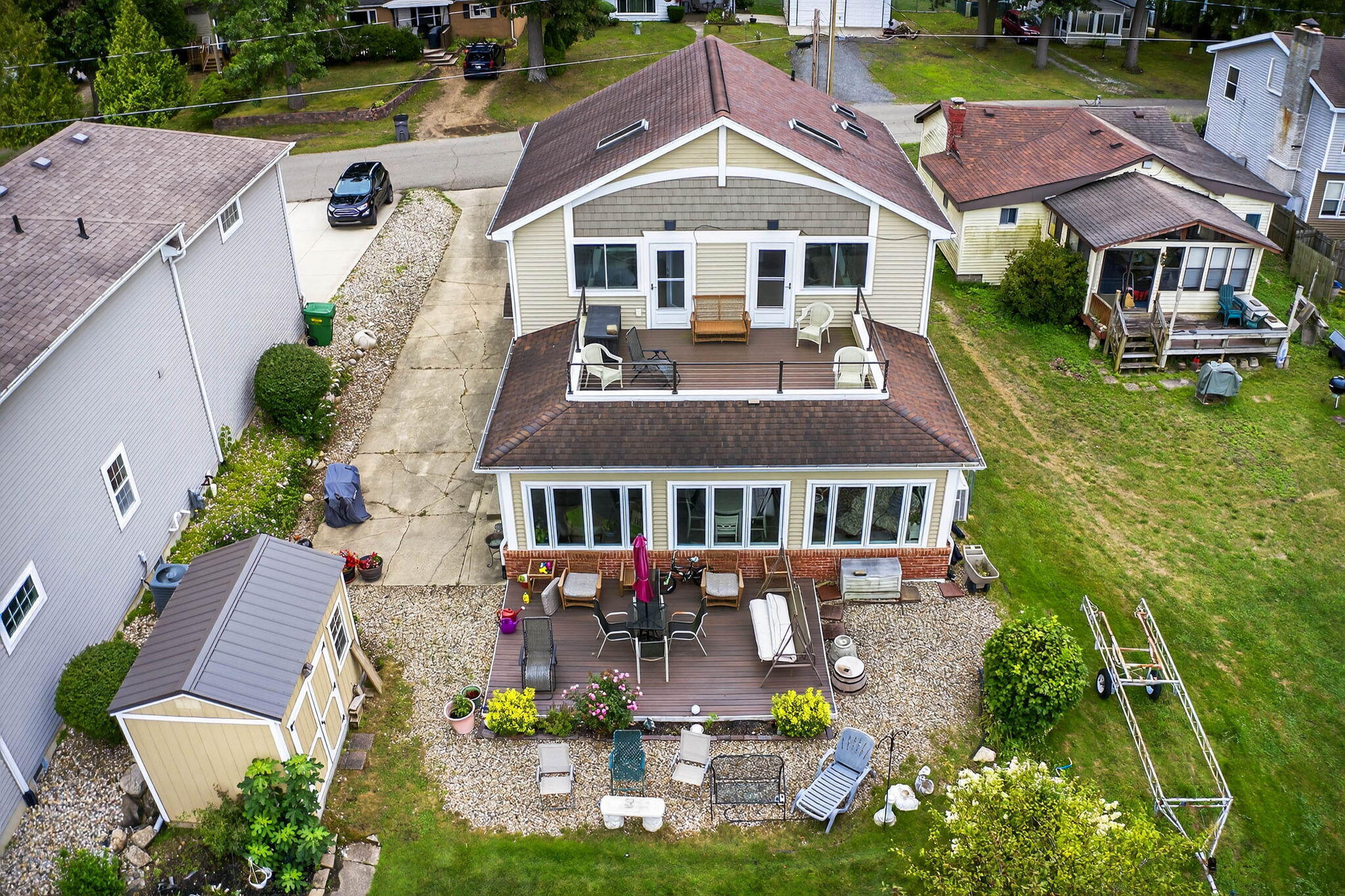 68800 S Shore Drive Edwardsburg MI 49112