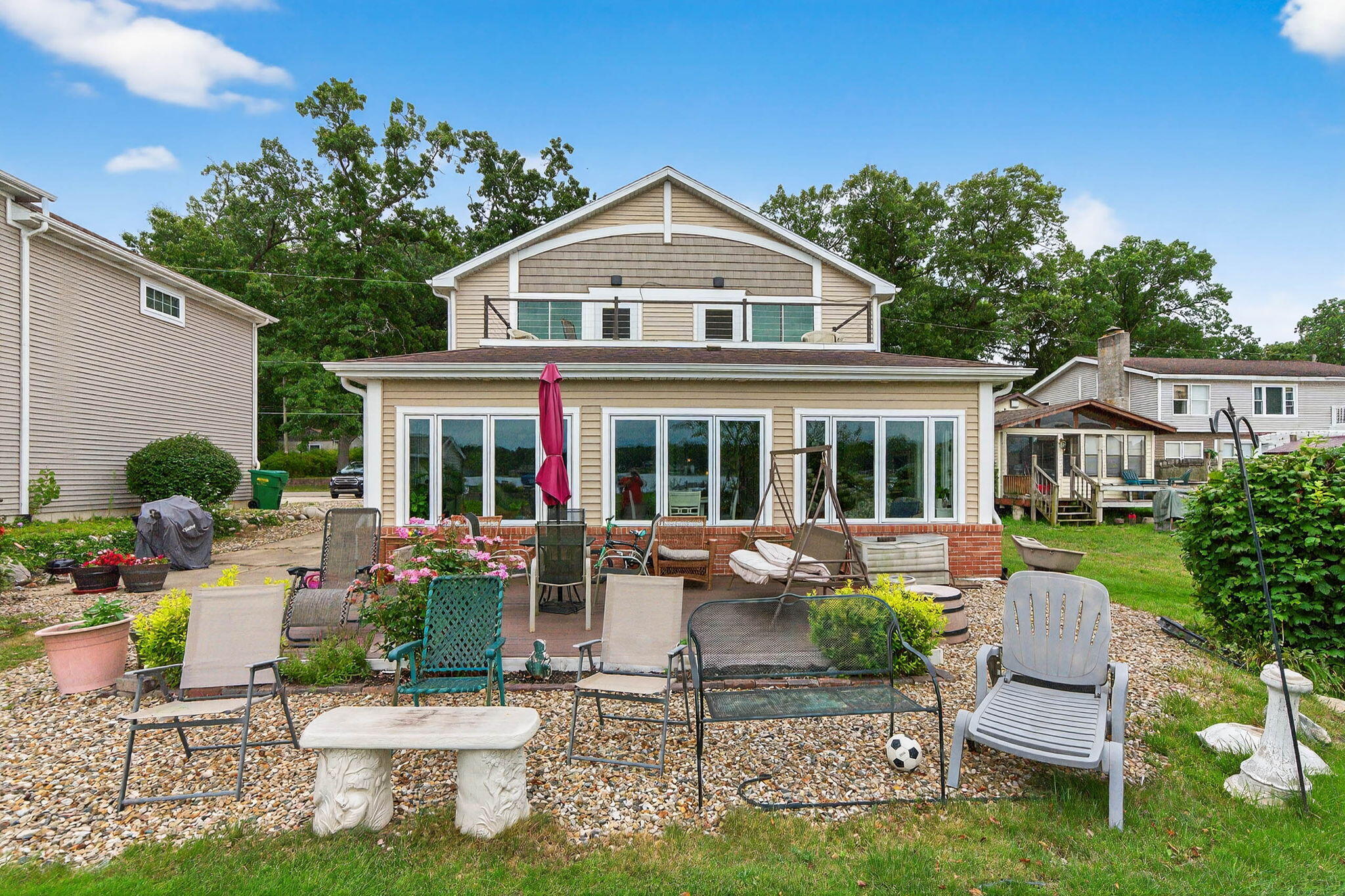 68800 S Shore Drive Edwardsburg MI 49112