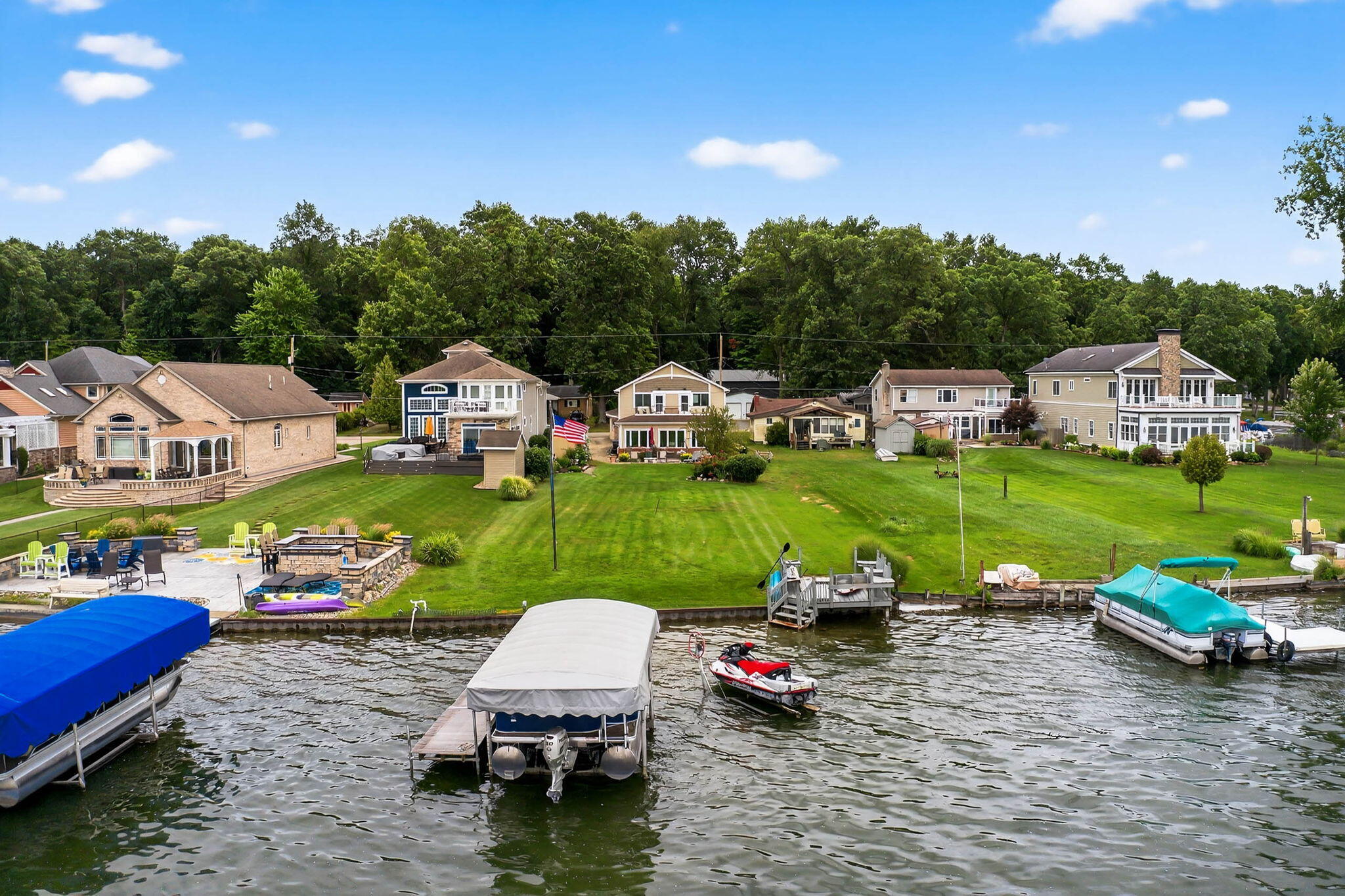 68800 S Shore Drive Edwardsburg MI 49112
