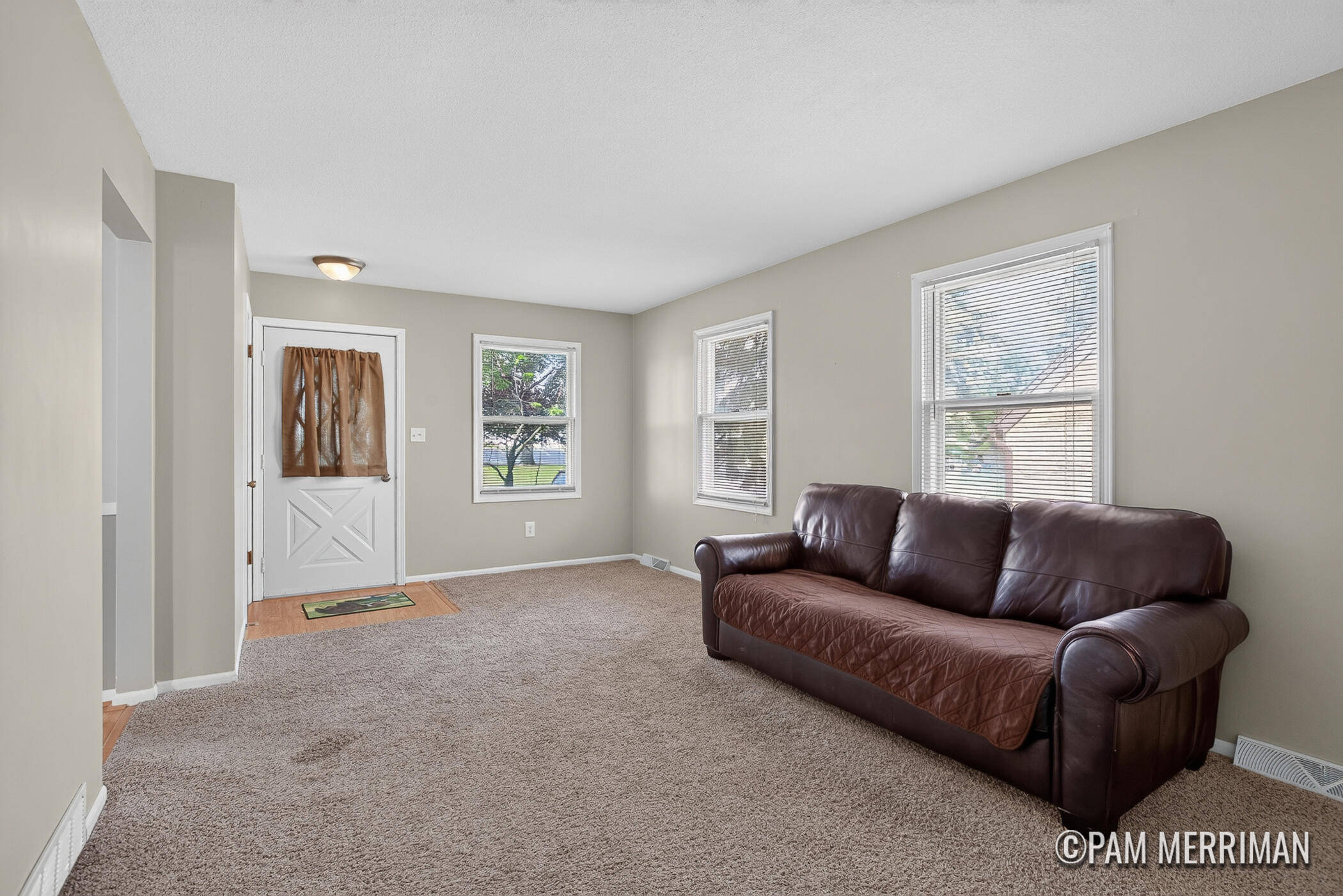 1735 Woodworth Street NE Grand Rapids MI 49525