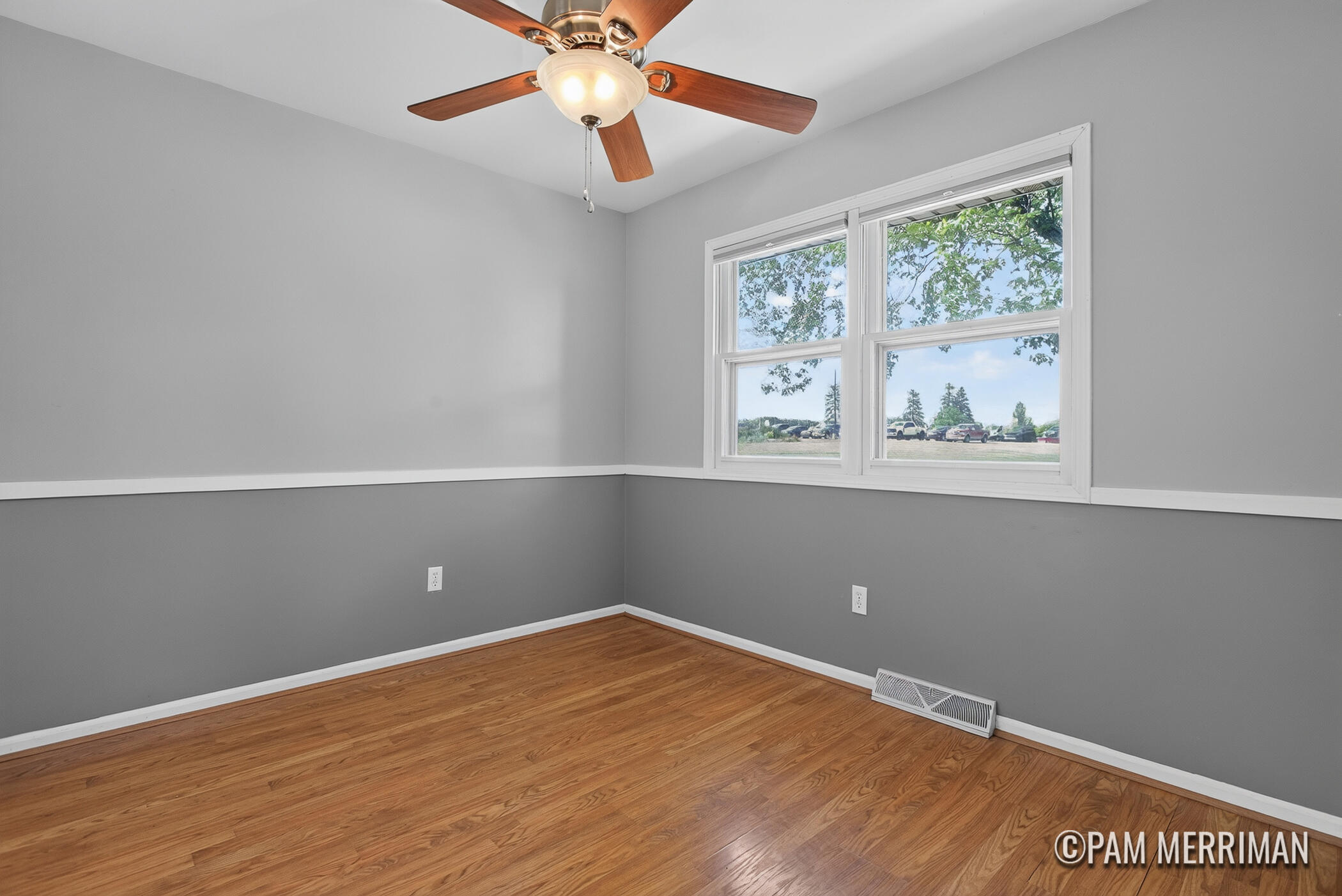 1735 Woodworth Street NE Grand Rapids MI 49525