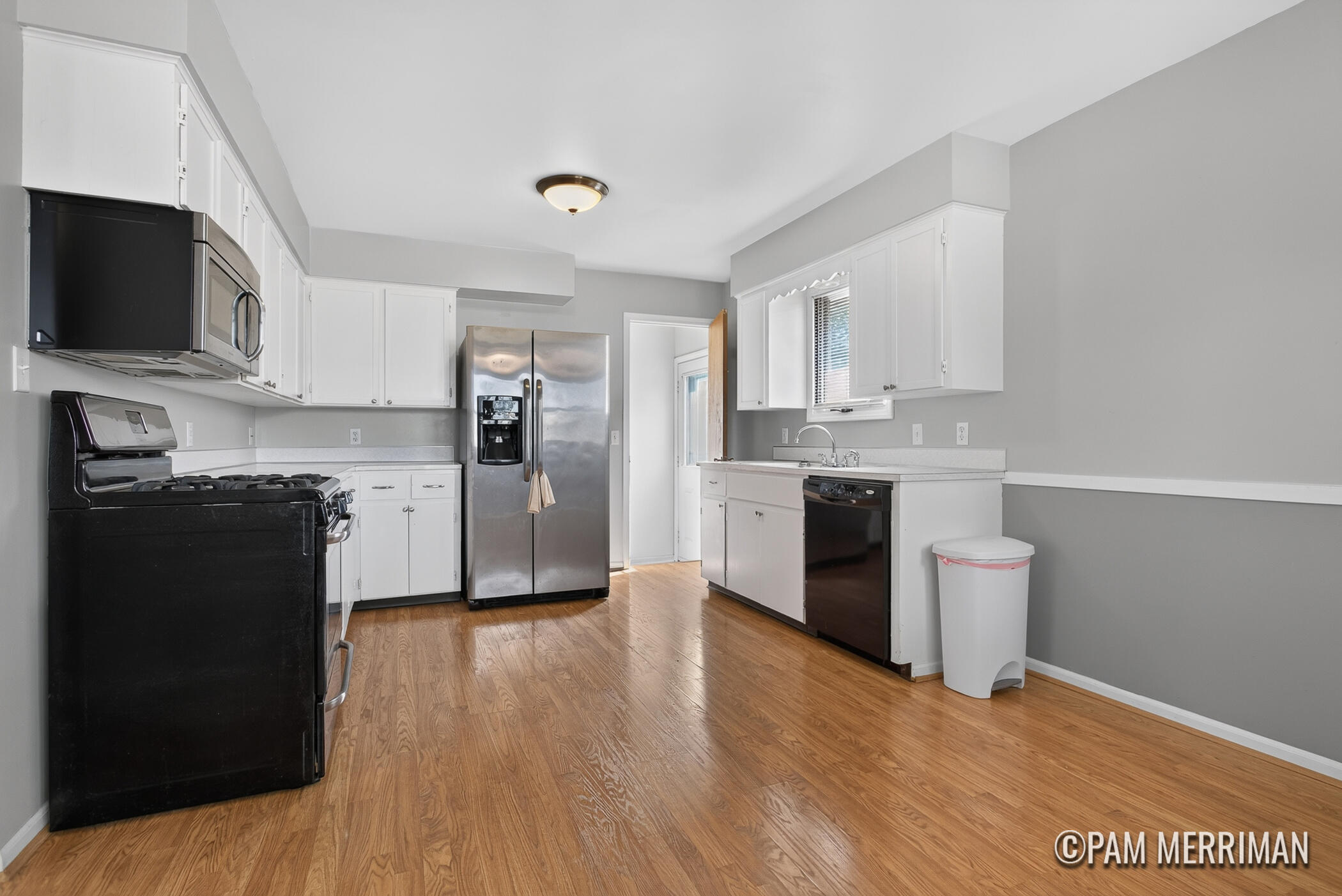 1735 Woodworth Street NE Grand Rapids MI 49525