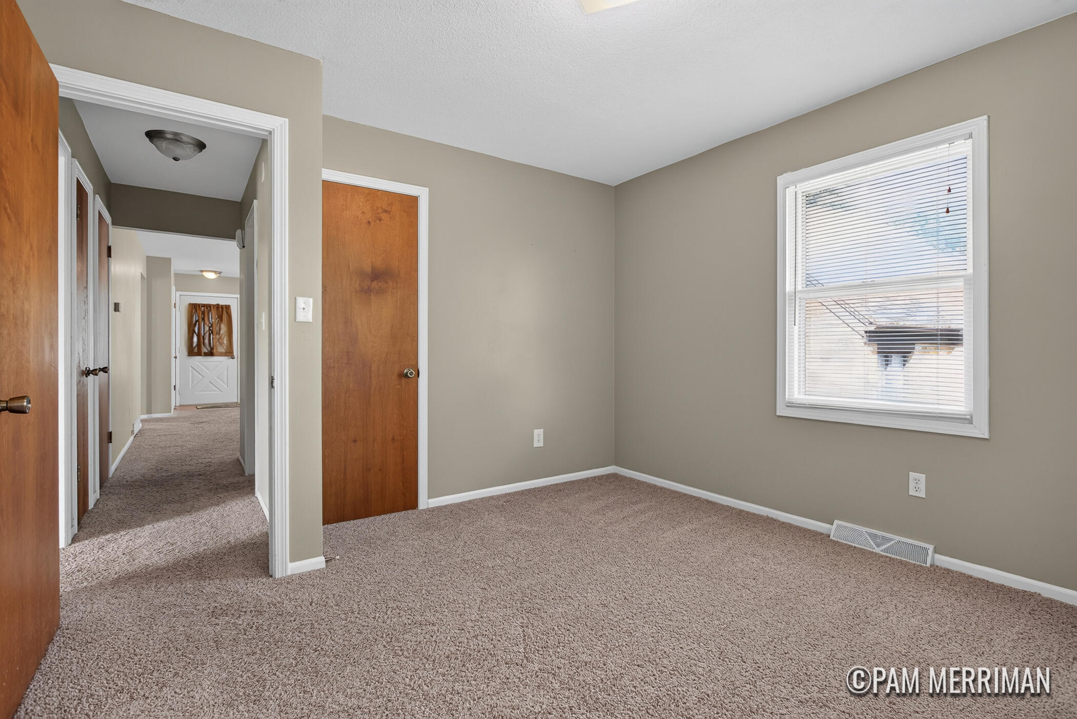 1735 Woodworth Street NE Grand Rapids MI 49525