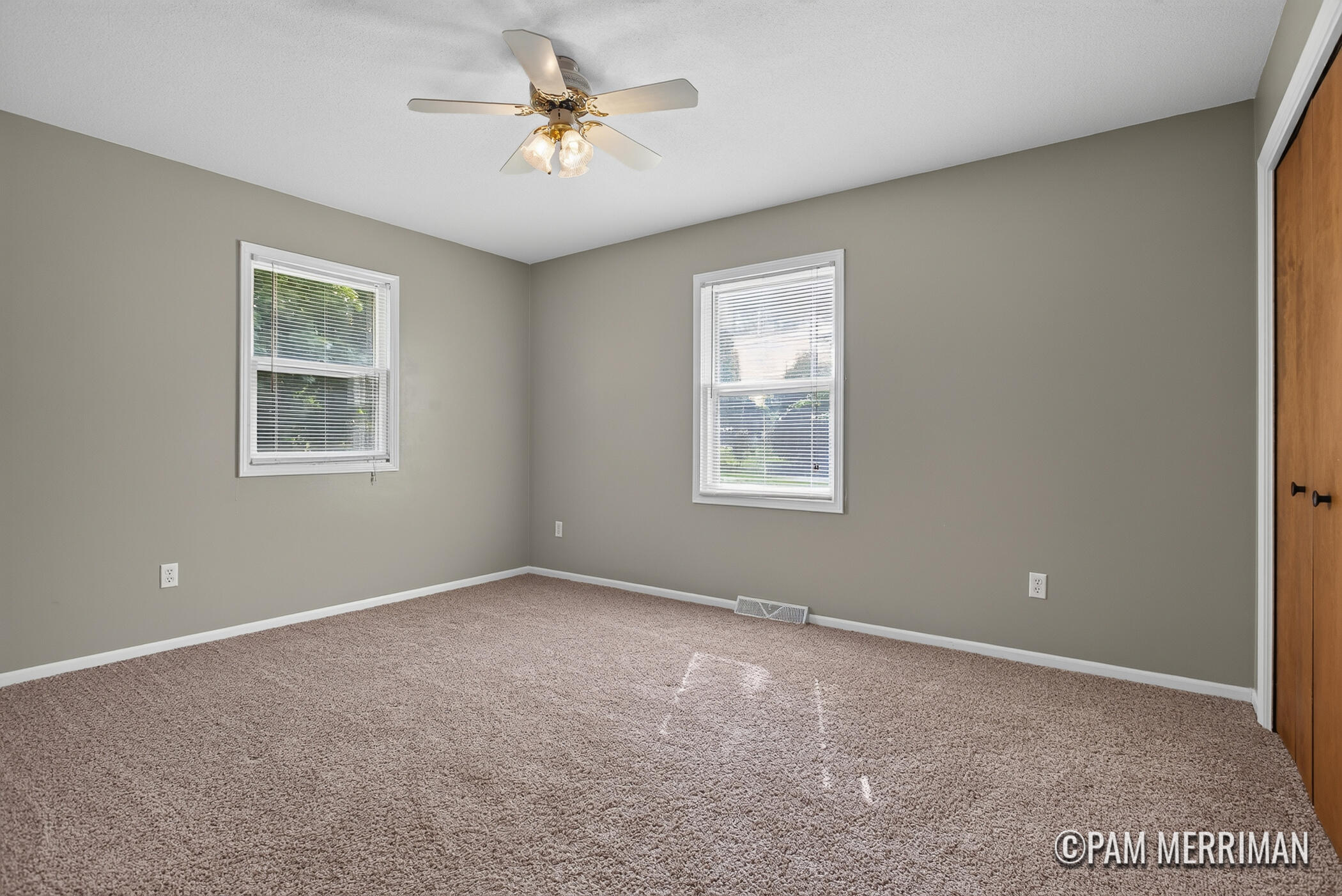 1735 Woodworth Street NE Grand Rapids MI 49525
