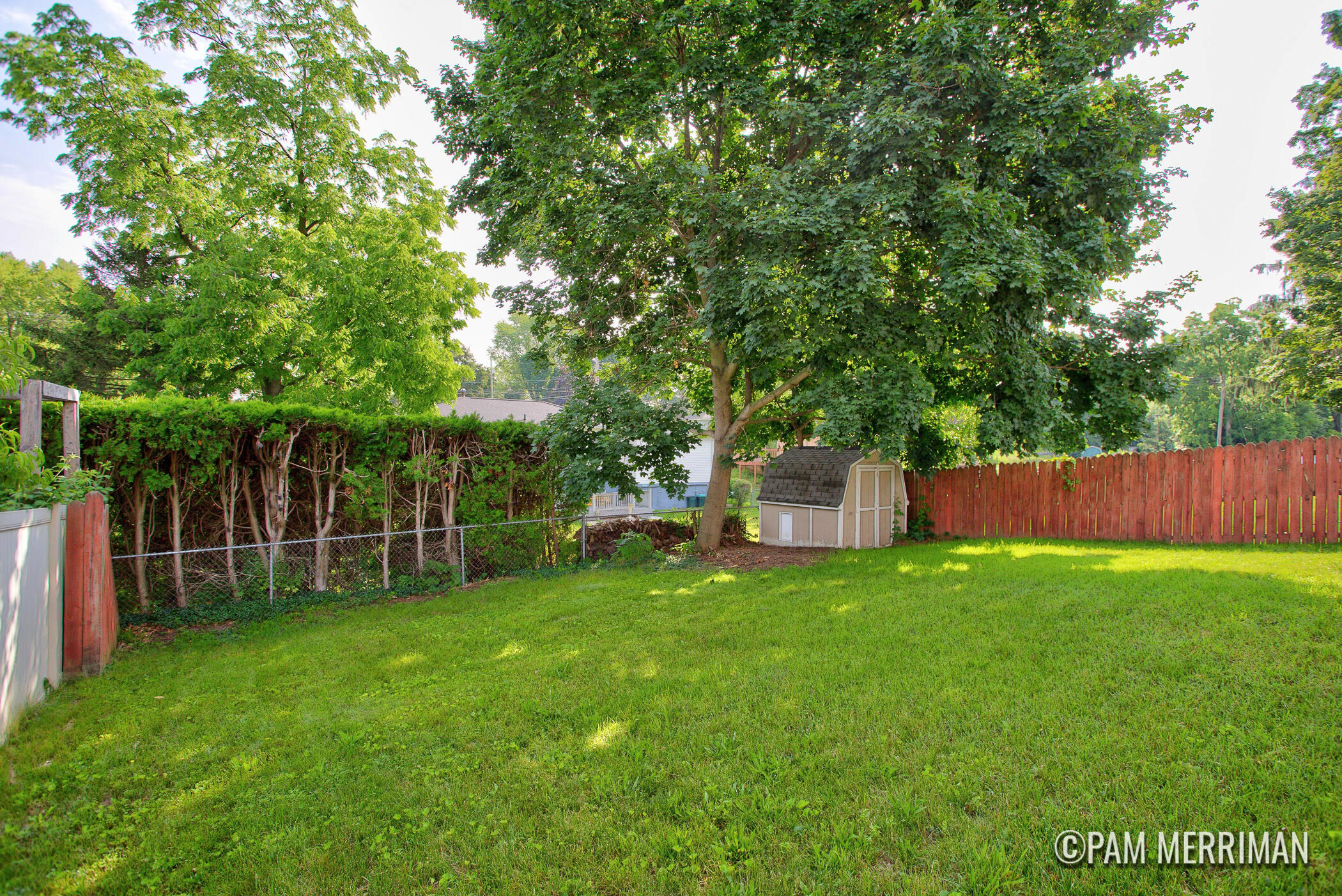 1735 Woodworth Street NE Grand Rapids MI 49525
