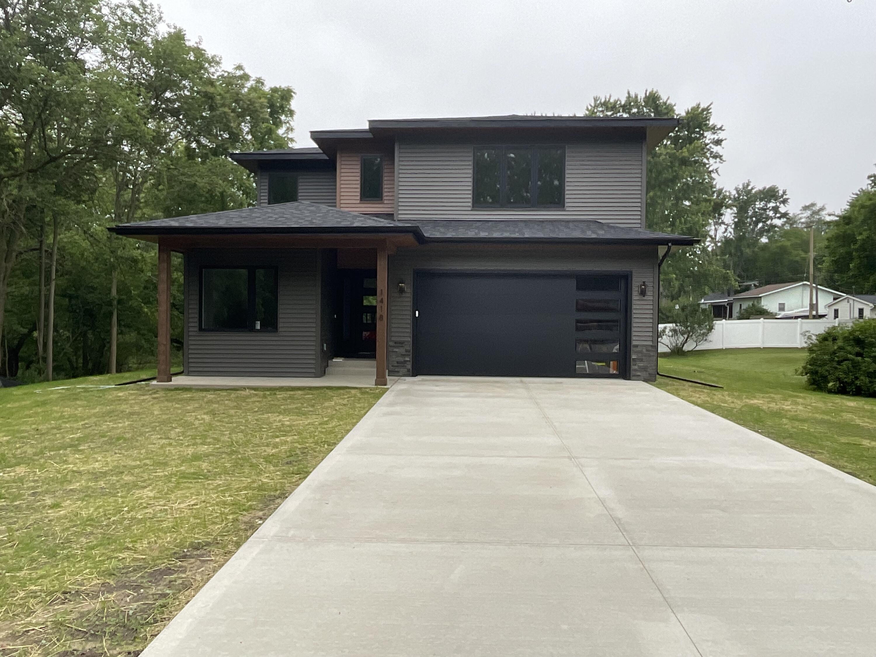 1418 Blue Star Highway South Haven MI 49090