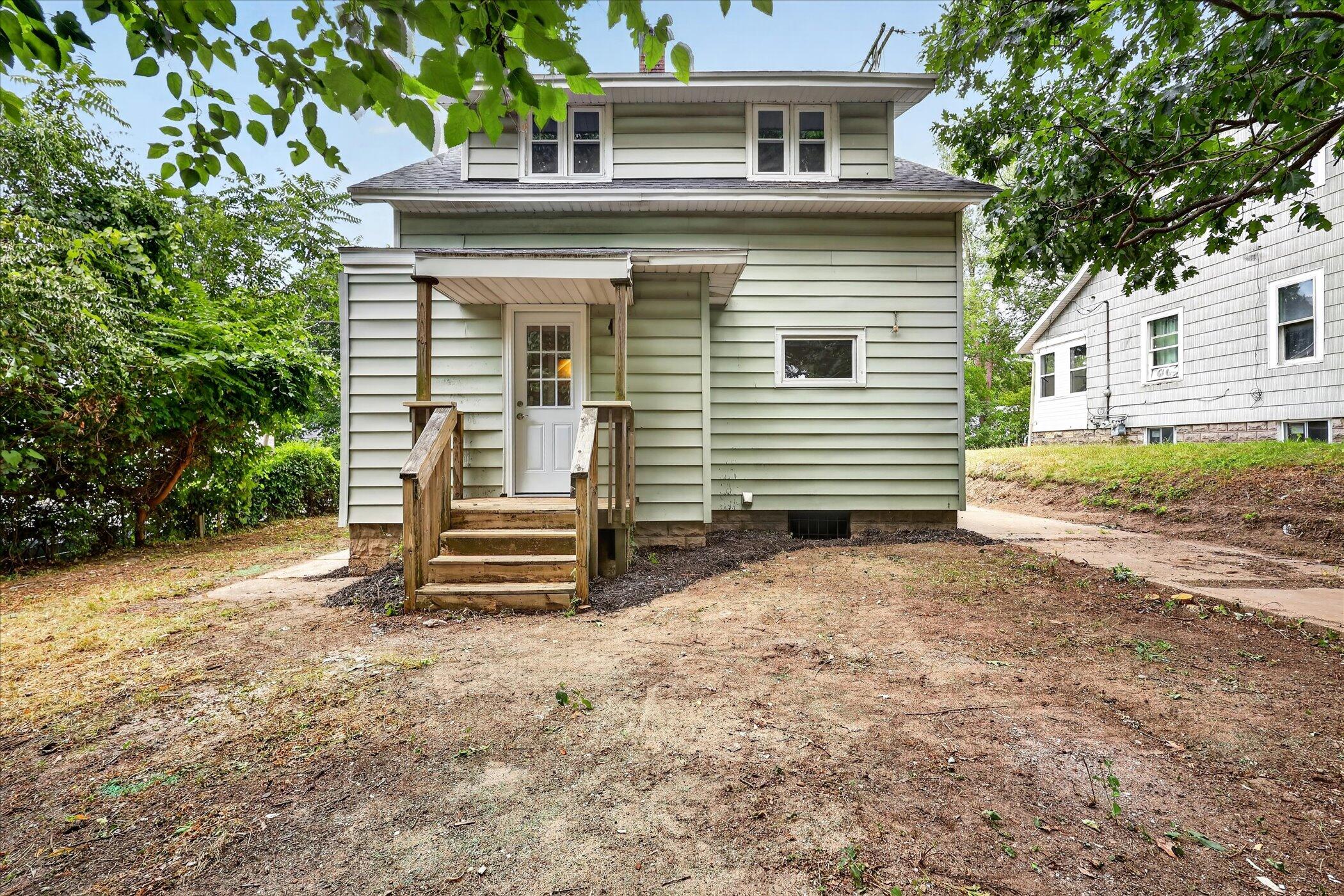 668 Alexander Street SE Grand Rapids MI 49507
