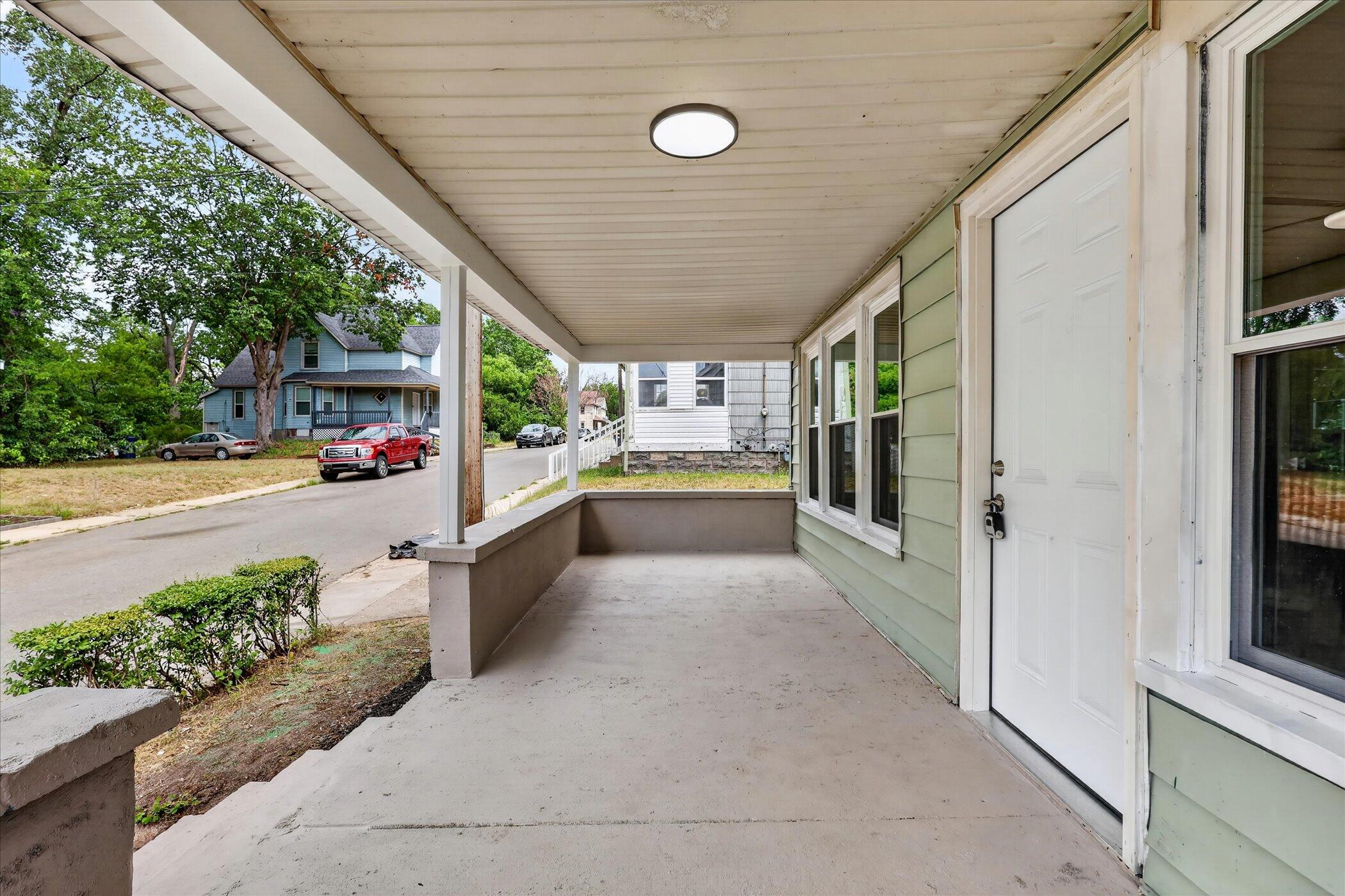 668 Alexander Street SE Grand Rapids MI 49507
