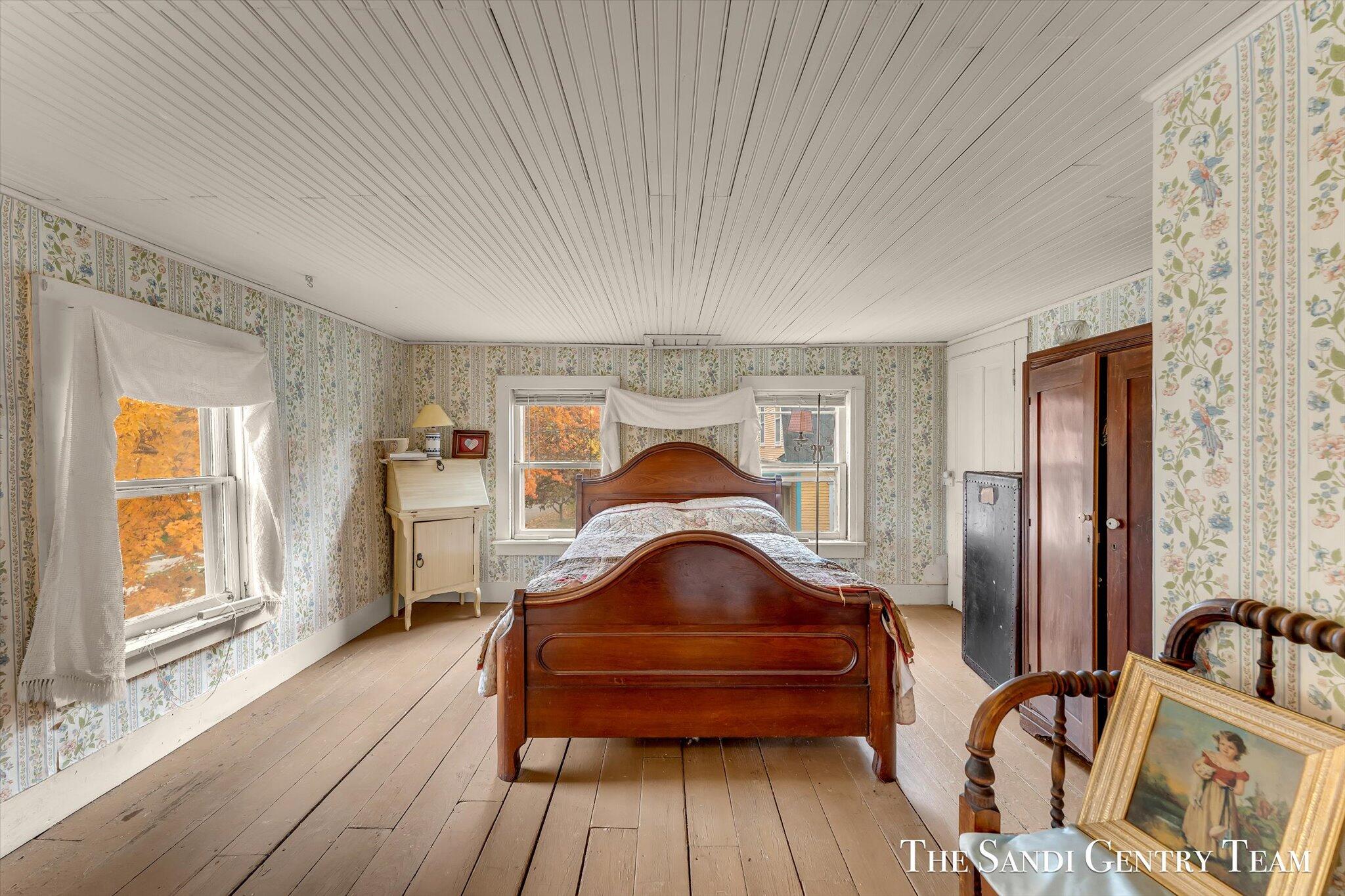 201 S 4th Street Grand Haven MI 49417