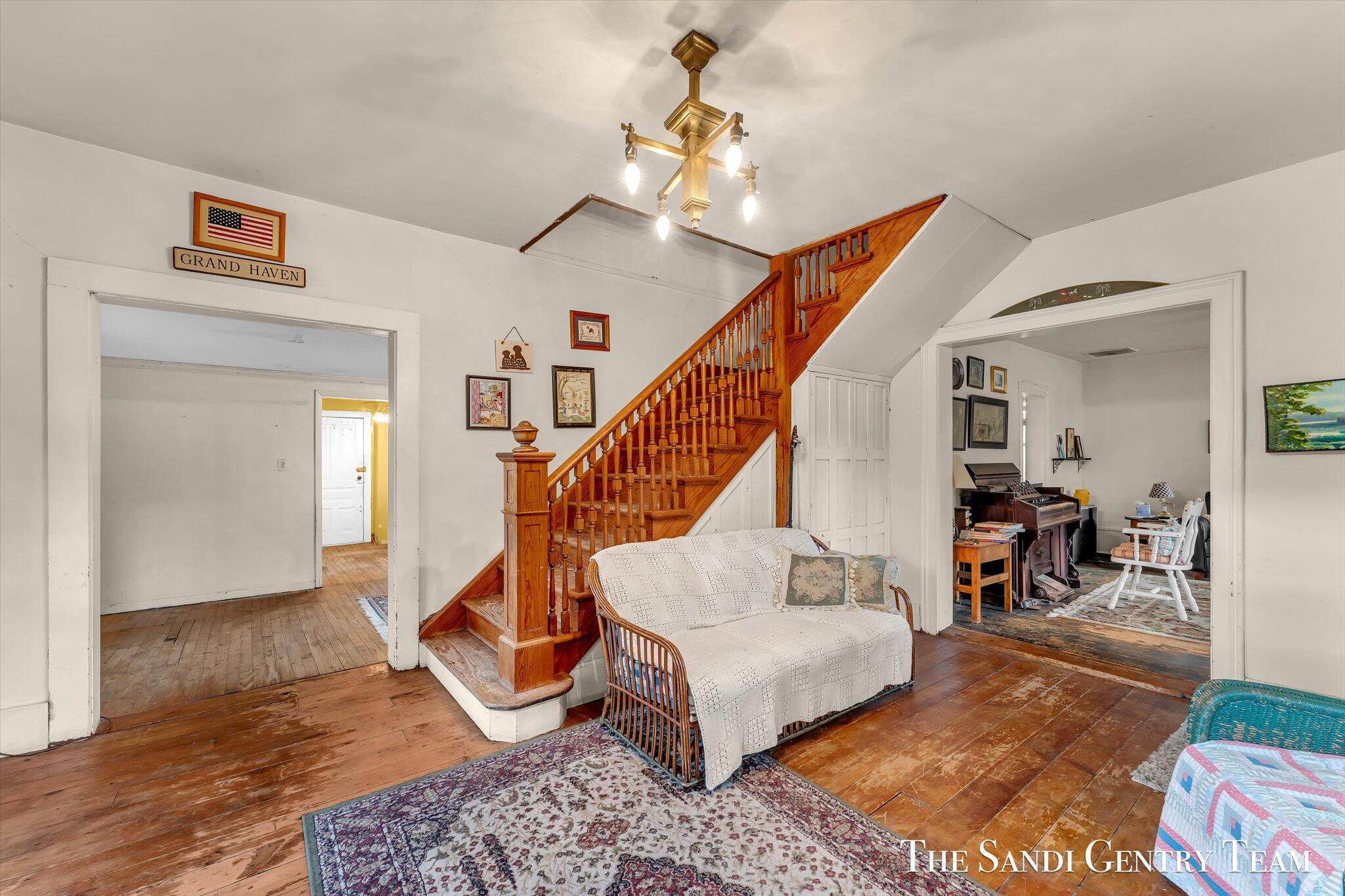 201 S 4th Street Grand Haven MI 49417