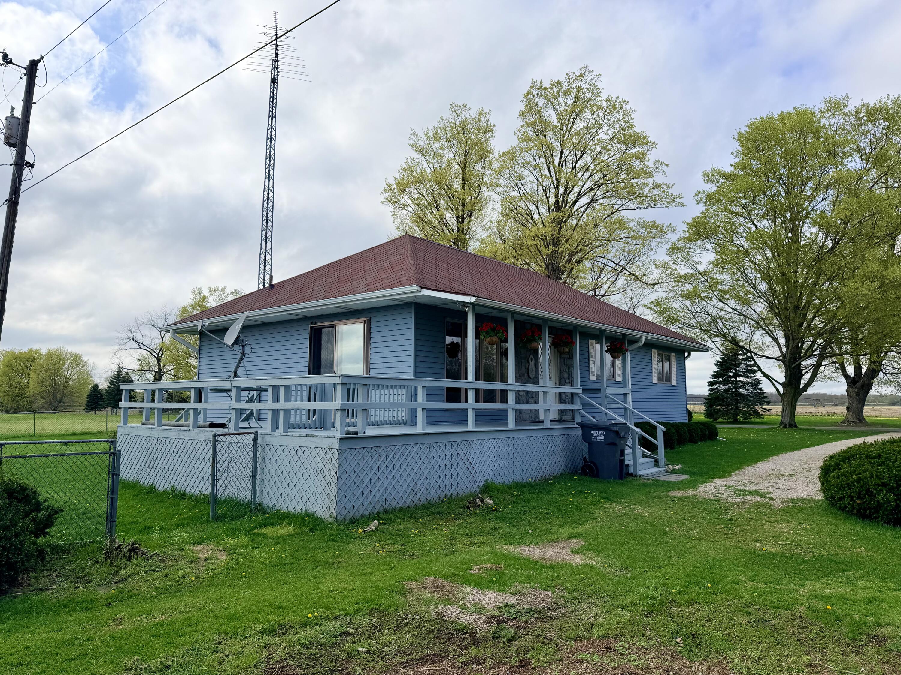 49145 92nd Avenue Decatur MI 49045