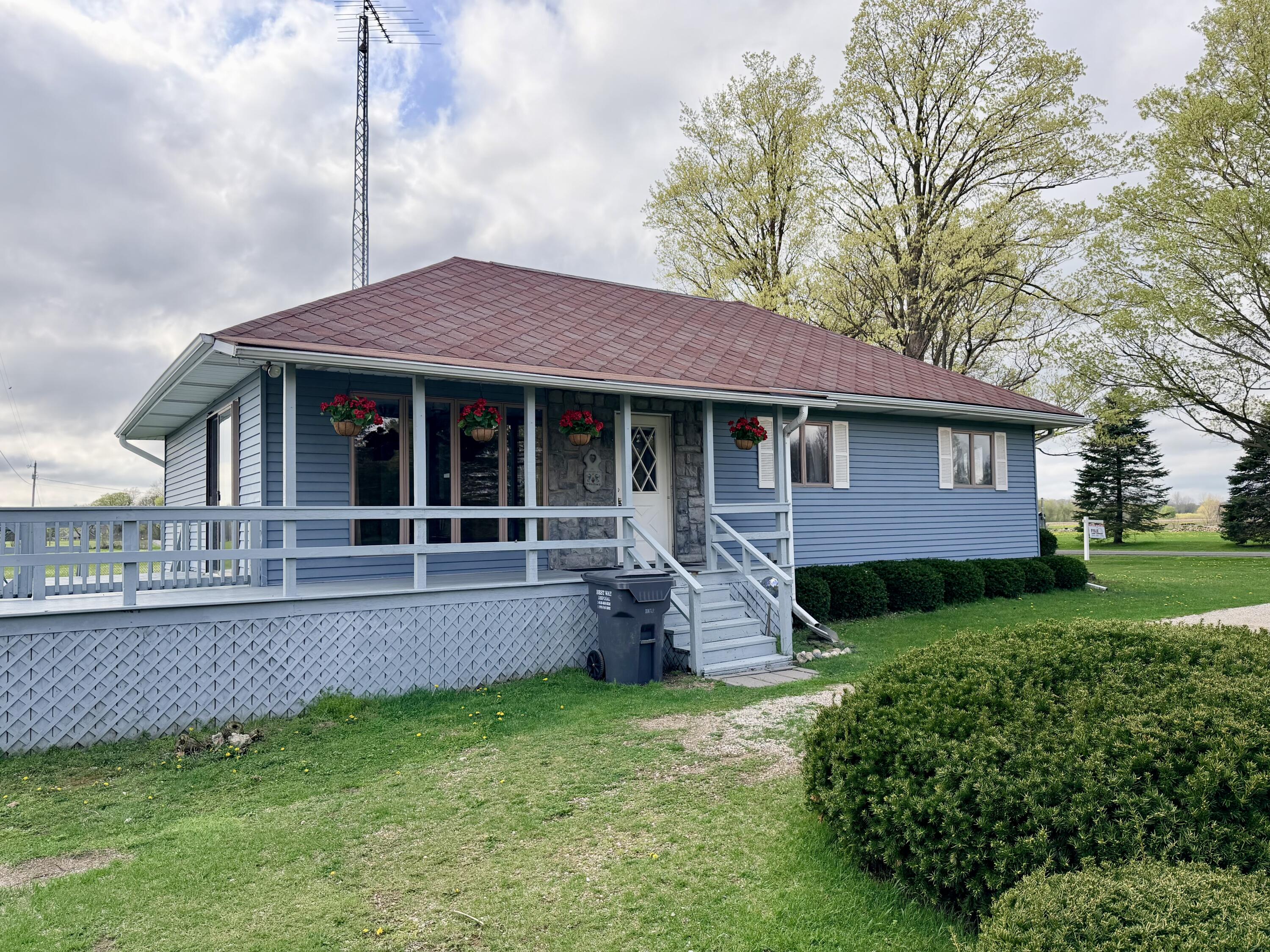49145 92nd Avenue Decatur MI 49045