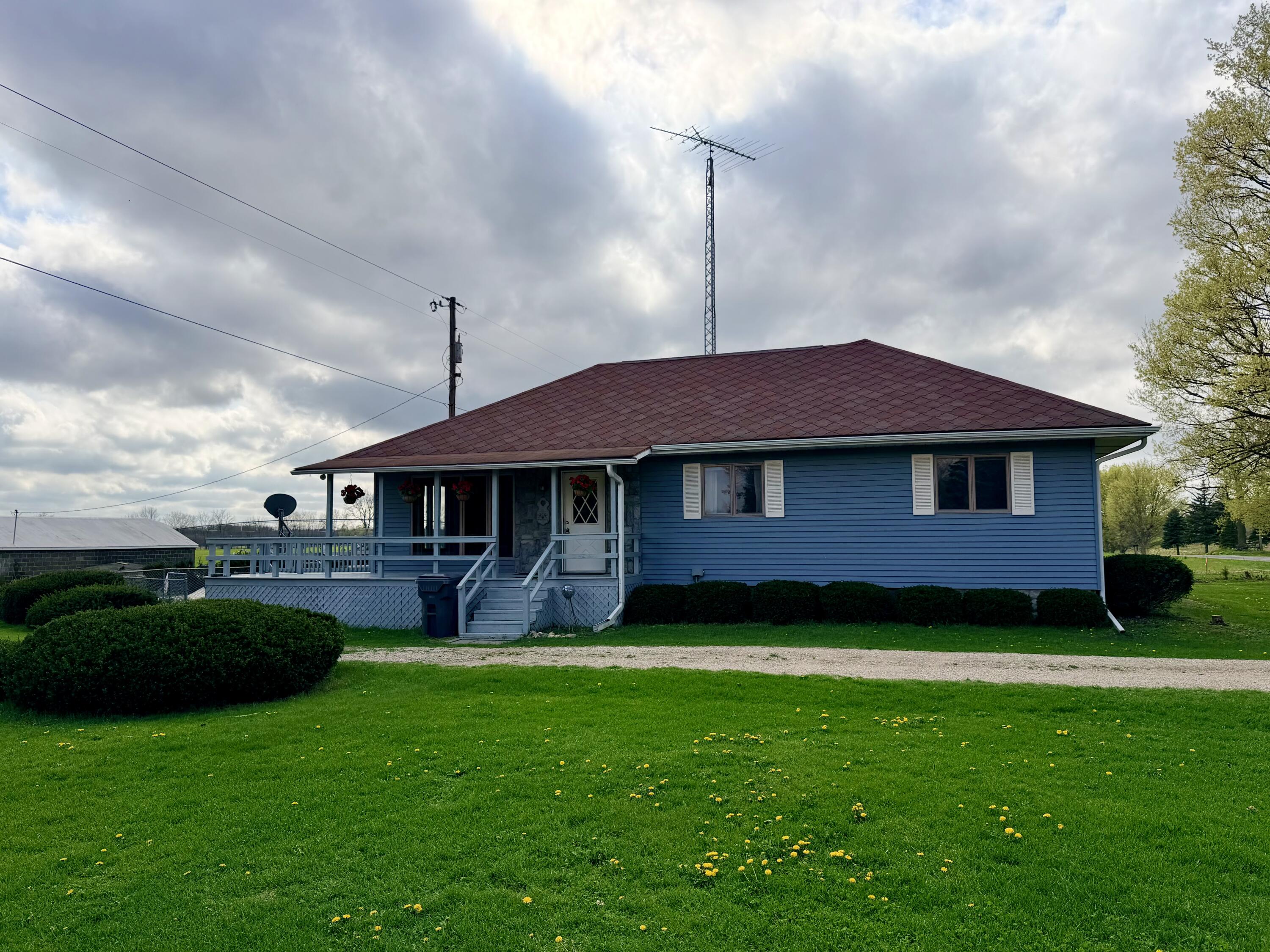 49145 92nd Avenue Decatur MI 49045