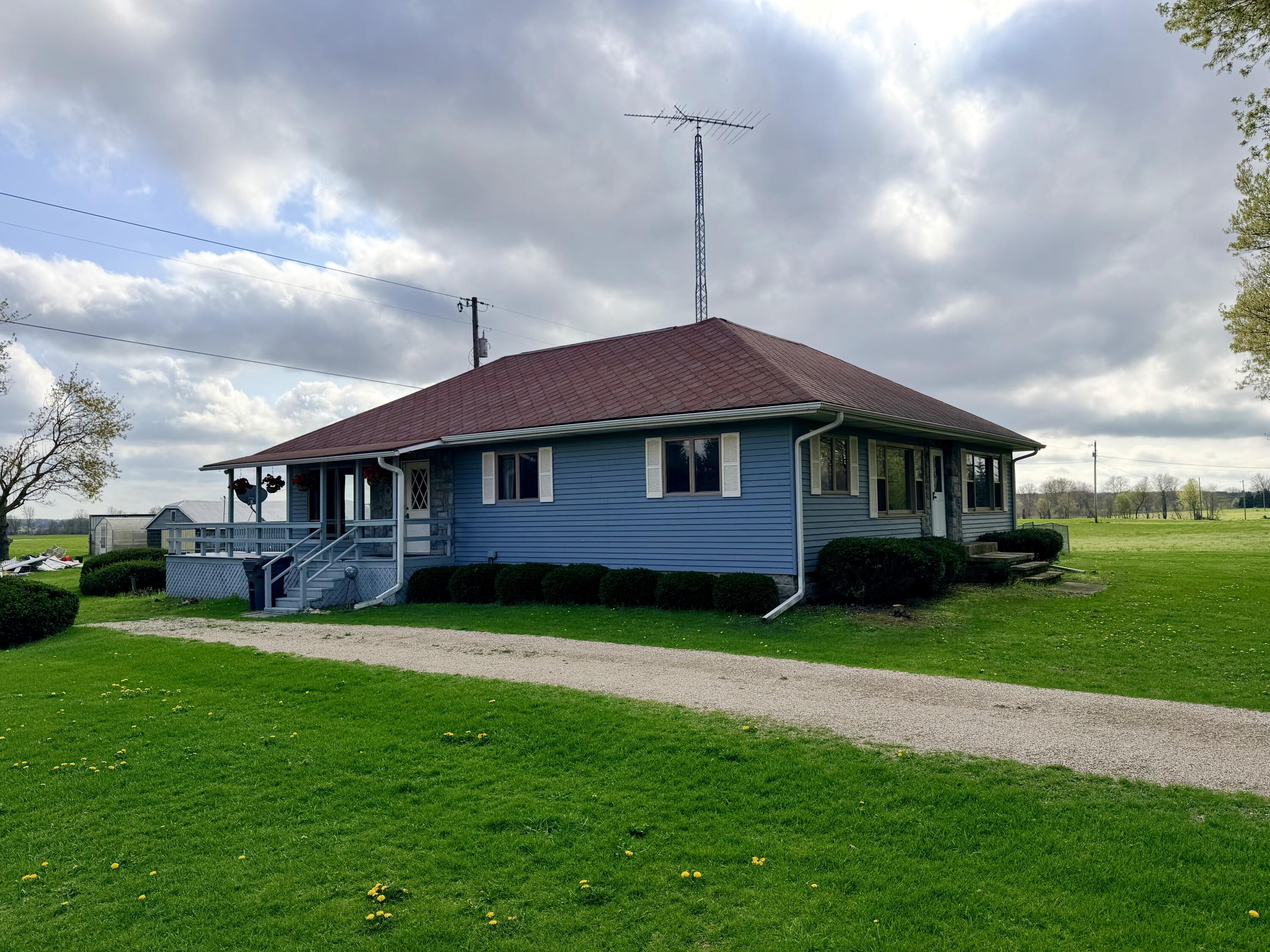 49145 92nd Avenue Decatur MI 49045