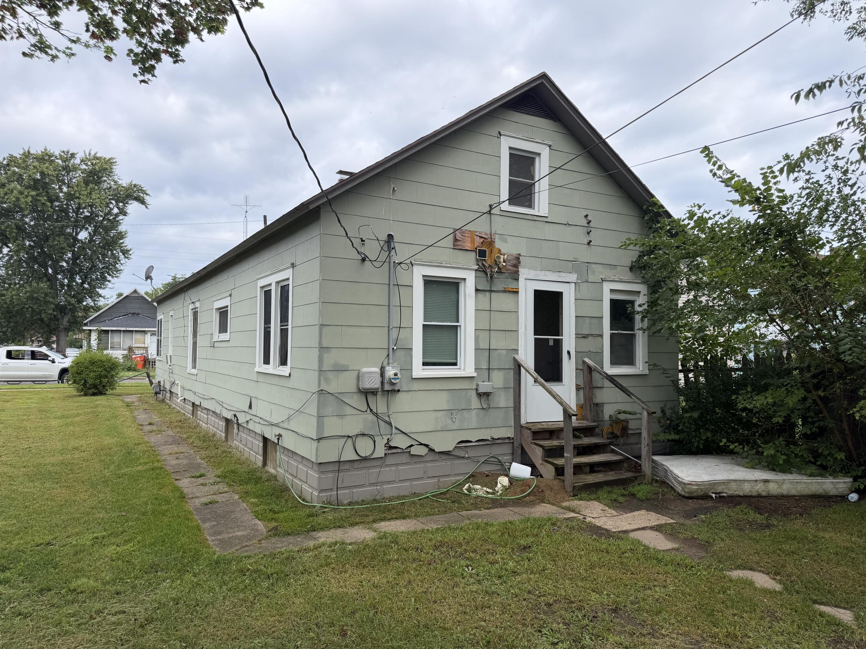 981 Pearl Street Benton Harbor MI 49022
