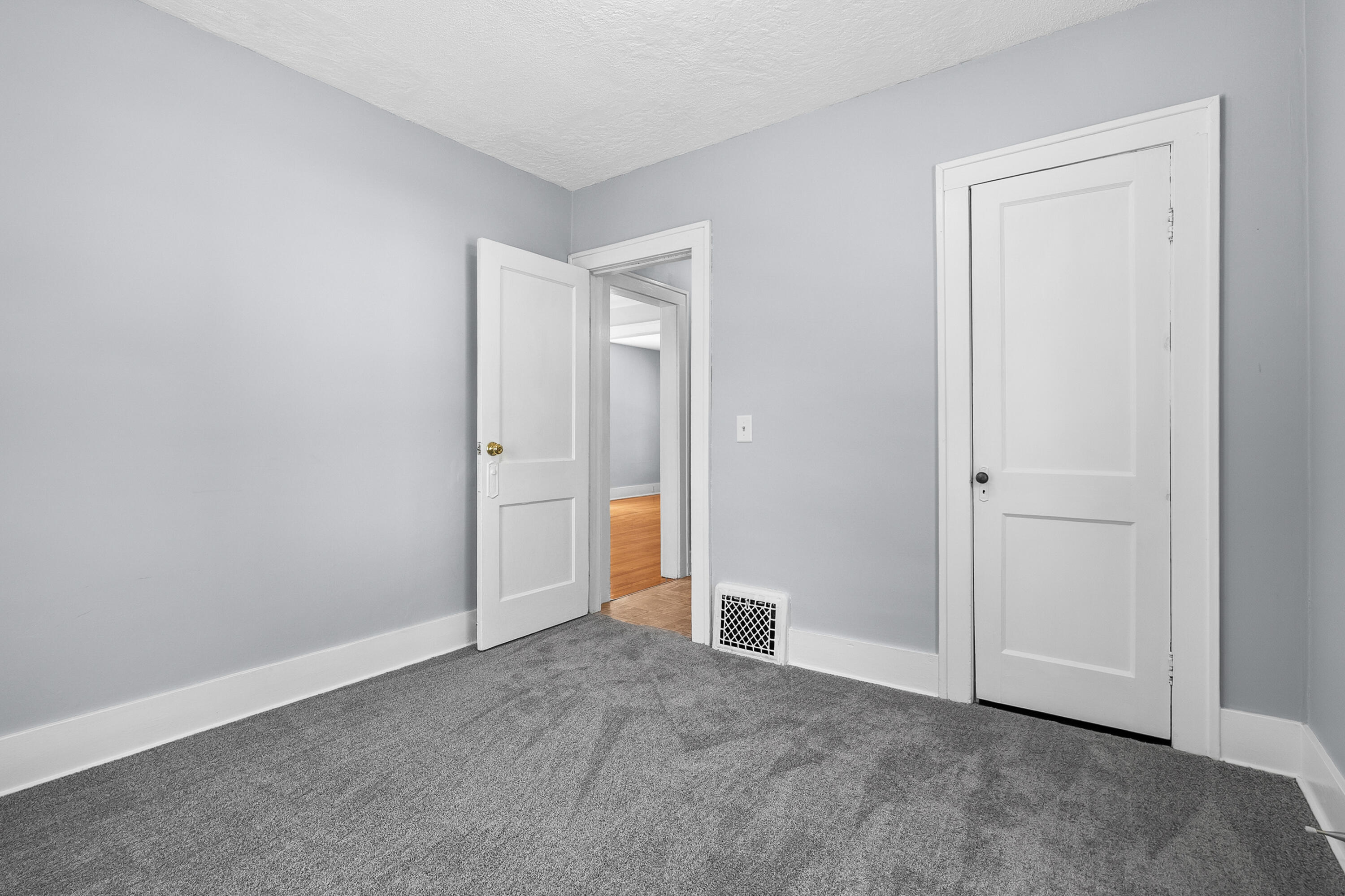 132 Gilkison Avenue Kalamazoo MI 49006