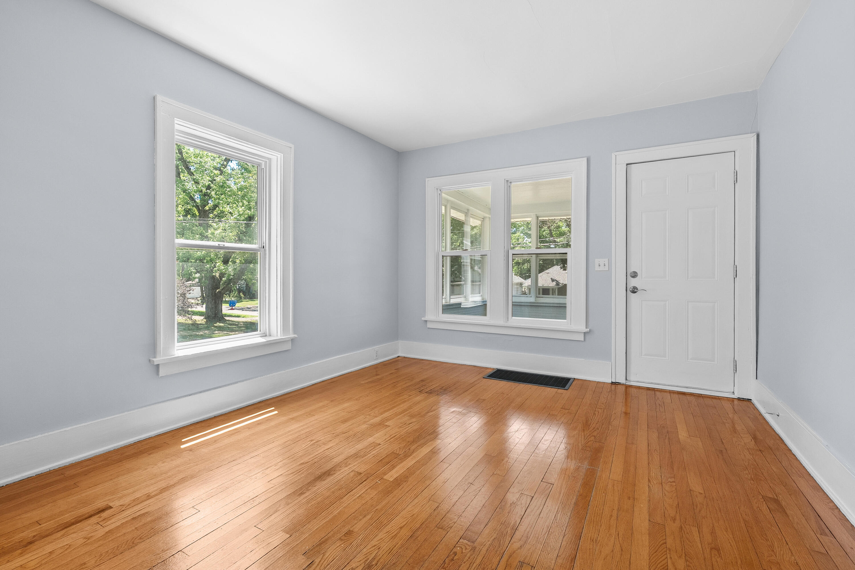 132 Gilkison Avenue Kalamazoo MI 49006