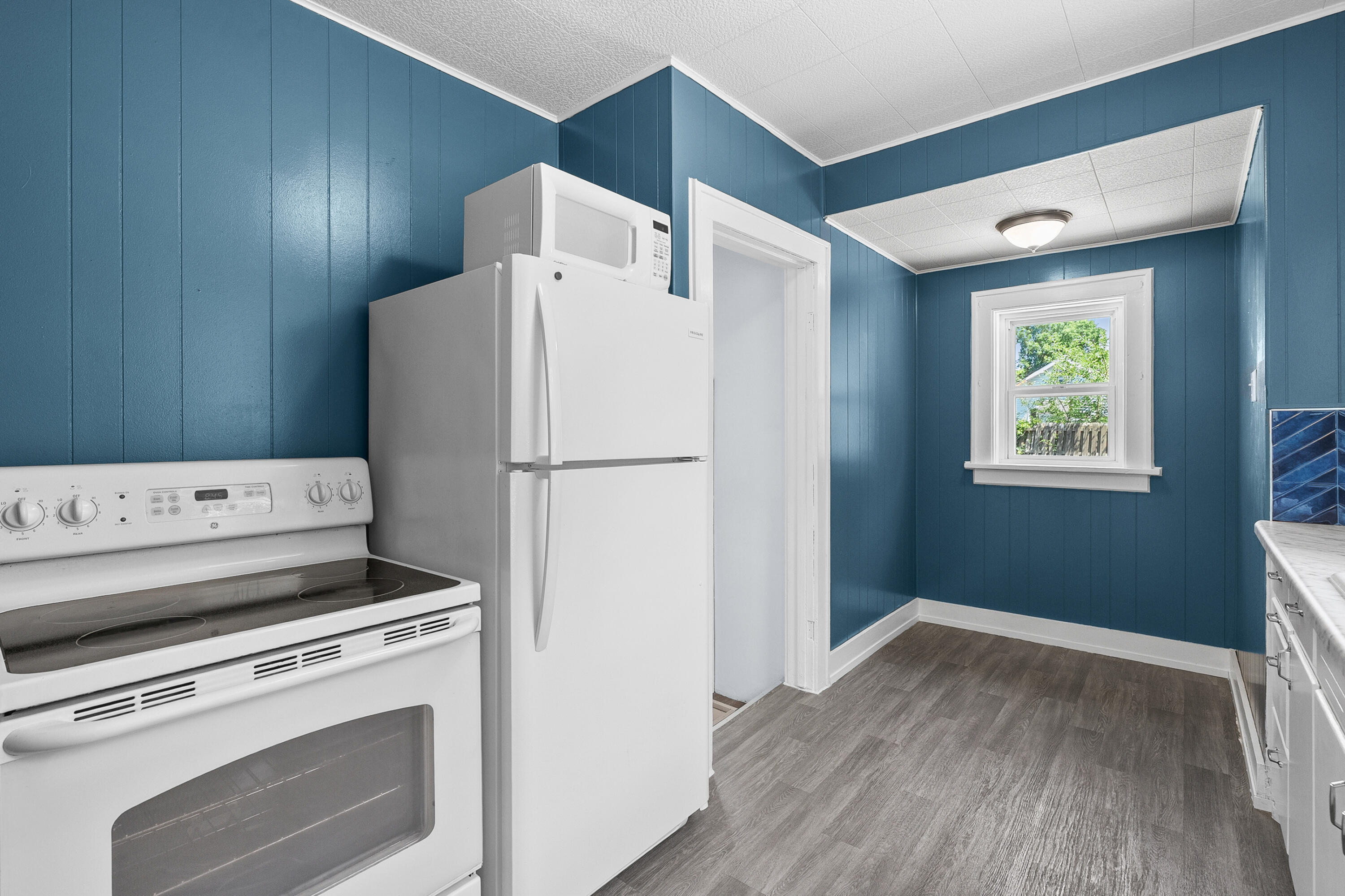 132 Gilkison Avenue Kalamazoo MI 49006