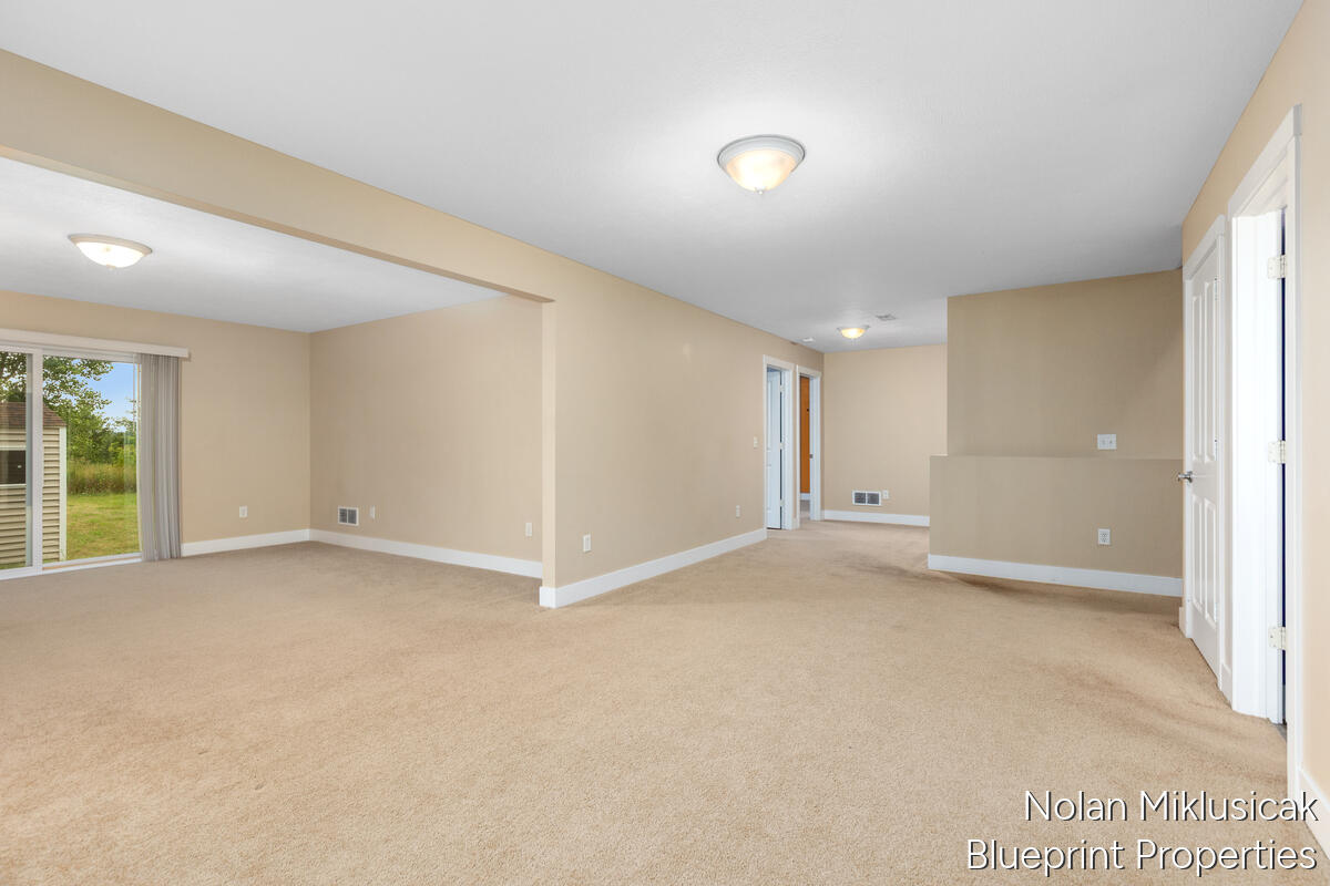 1840 Greenview Court Zeeland MI 49464