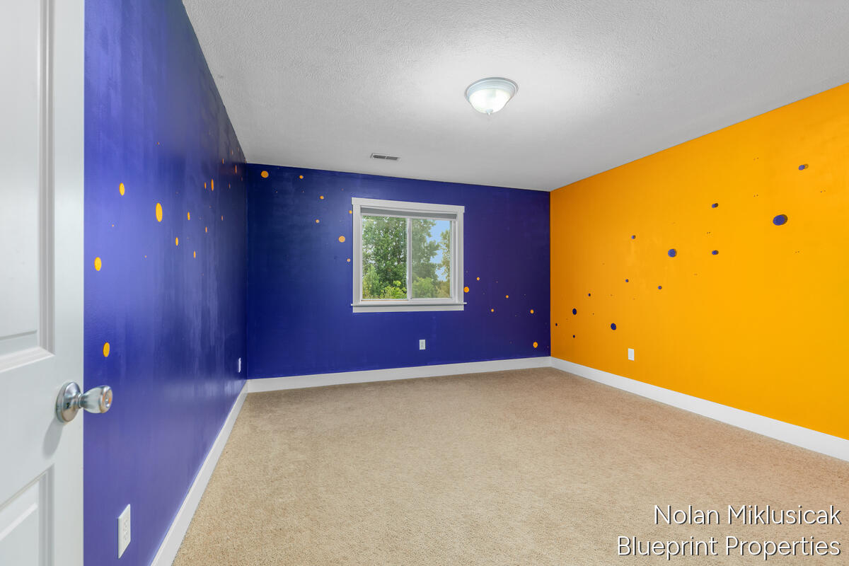 1840 Greenview Court Zeeland MI 49464
