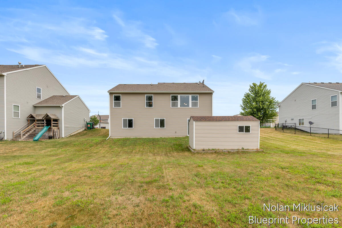 1840 Greenview Court Zeeland MI 49464