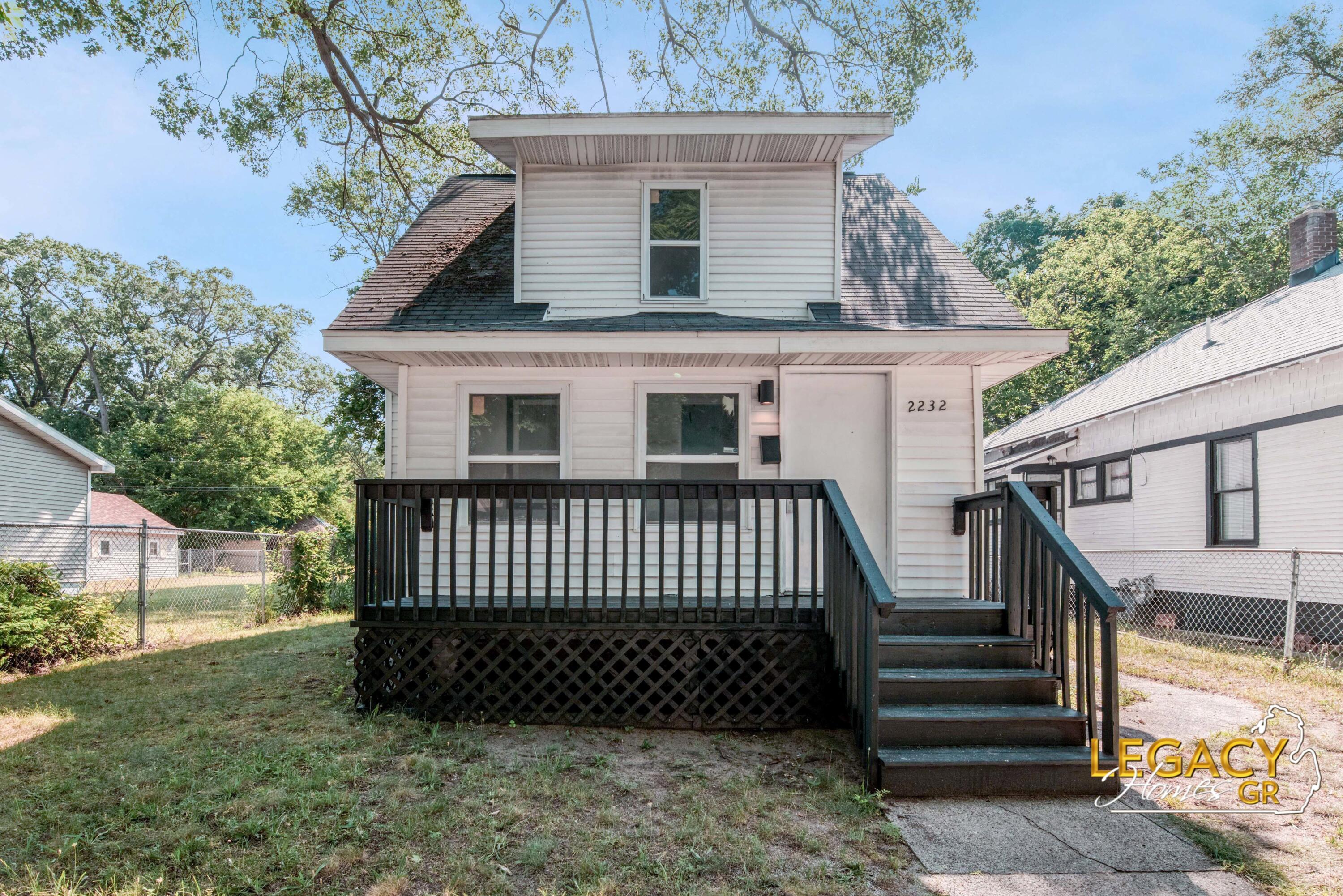 2232 5th Street Muskegon MI 49444