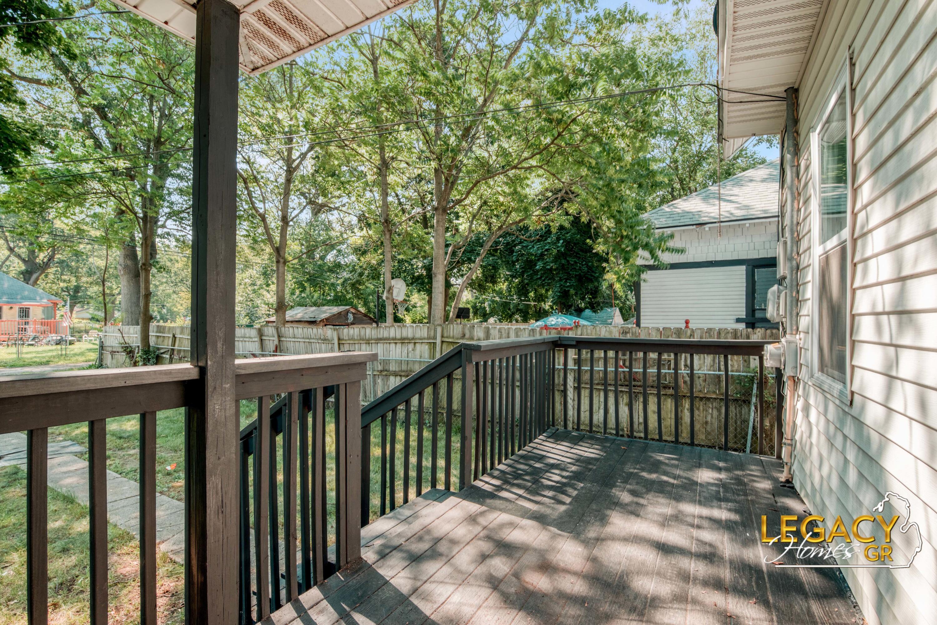 2232 5th Street Muskegon MI 49444