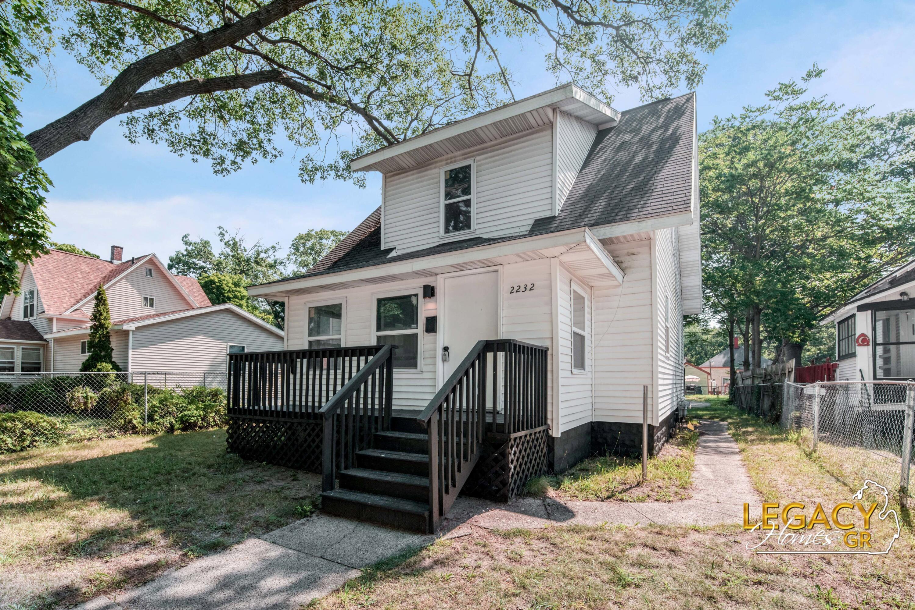 2232 5th Street Muskegon MI 49444