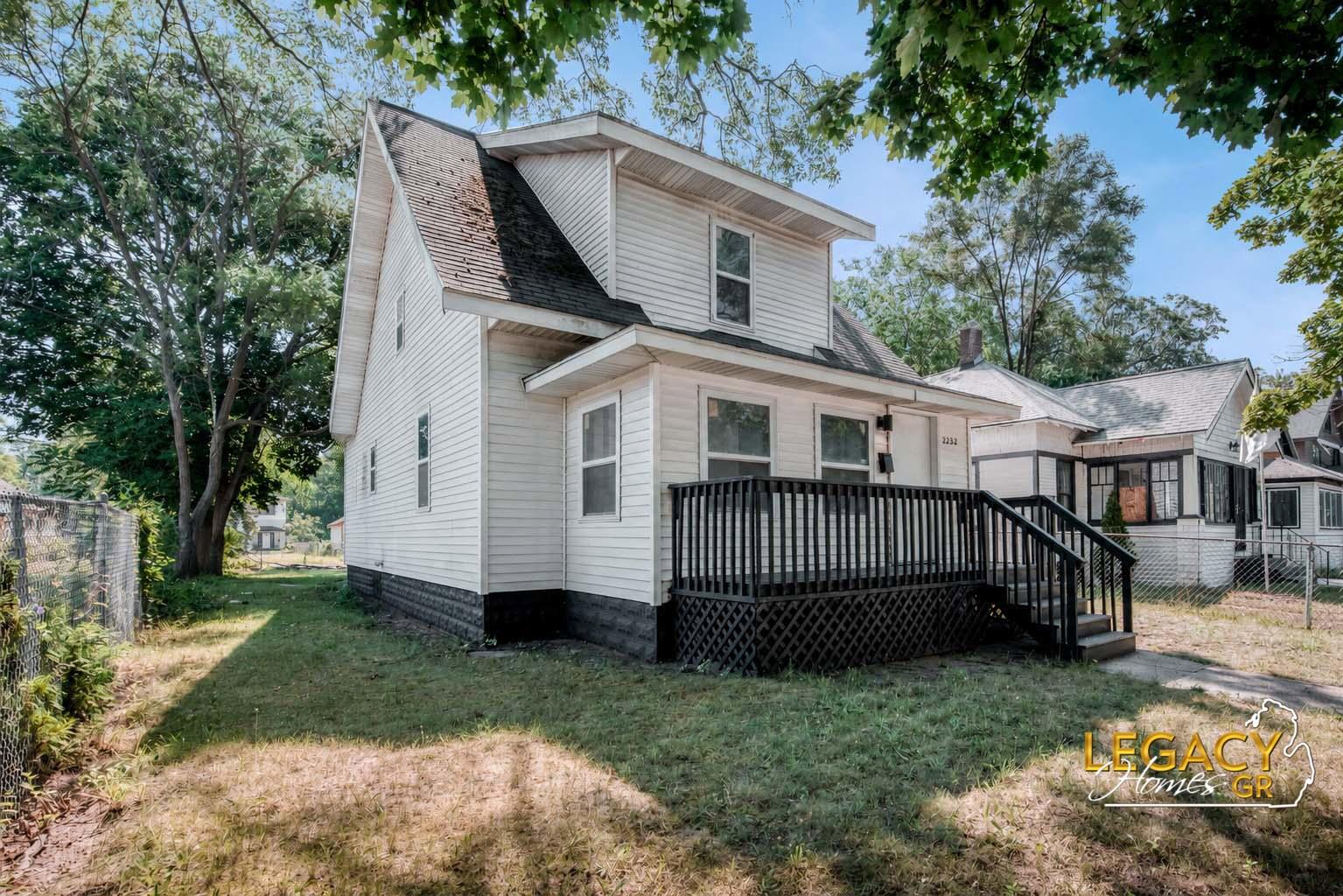2232 5th Street Muskegon MI 49444