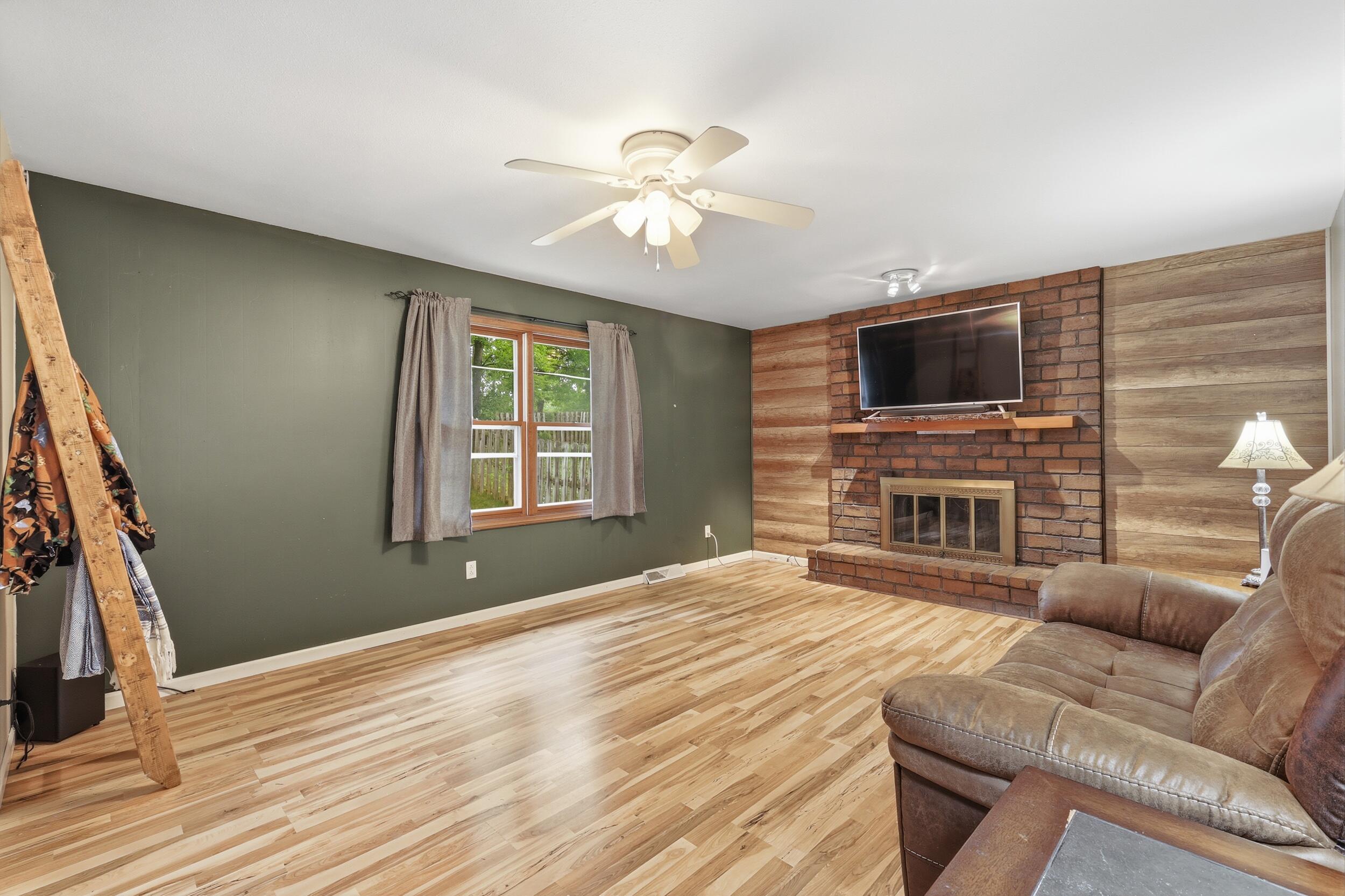 4464 Trail View NE Grand Rapids MI 49525