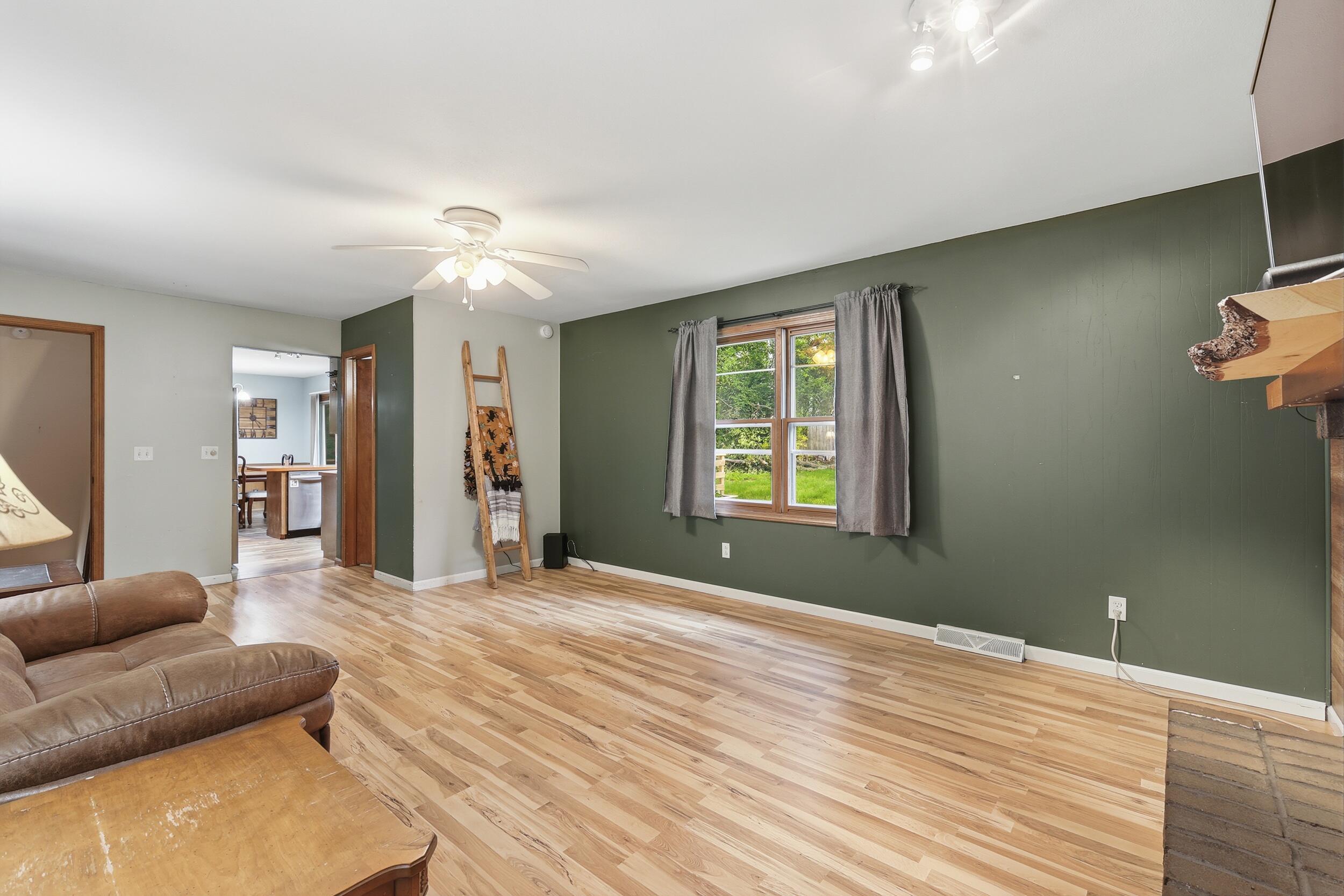 4464 Trail View NE Grand Rapids MI 49525