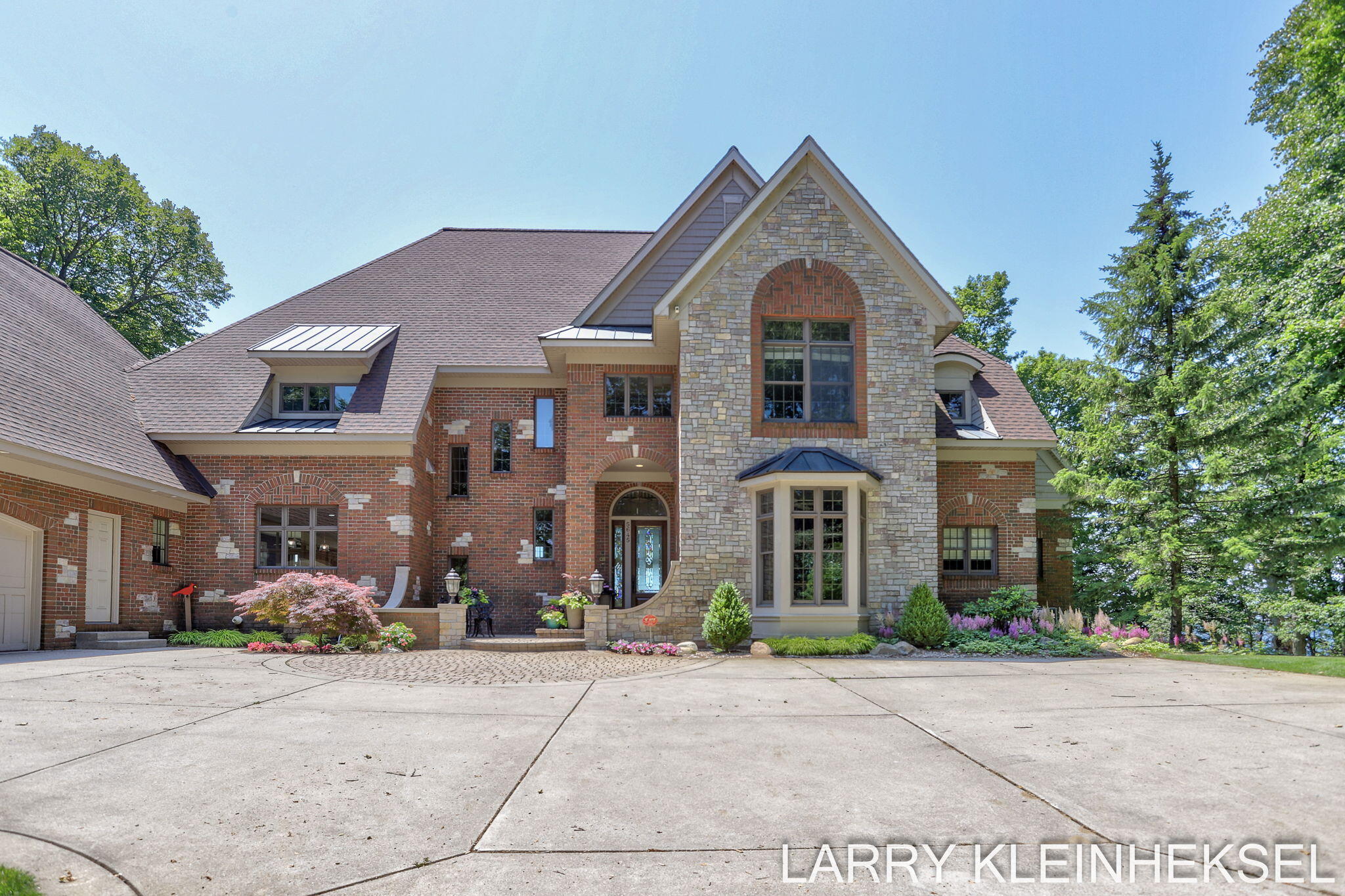 5645 N Lakeshore Drive Holland MI 49424