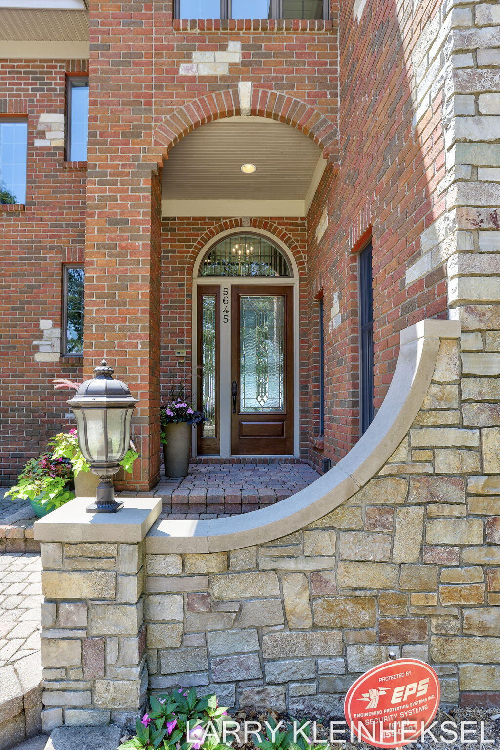 5645 N Lakeshore Drive Holland MI 49424