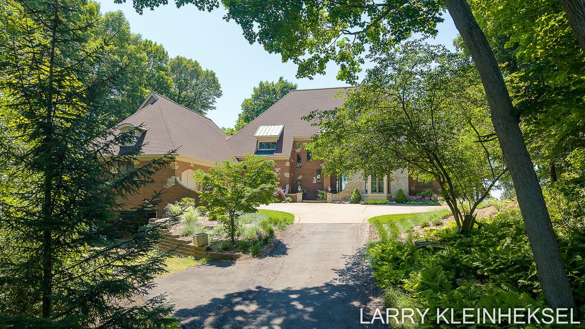 5645 N Lakeshore Drive Holland MI 49424